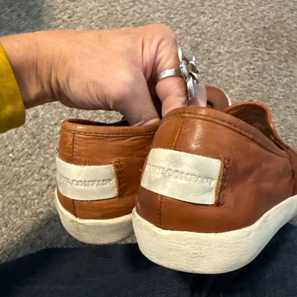 FRYE Slip On Sneakers Brown Leather Shoes 6 4