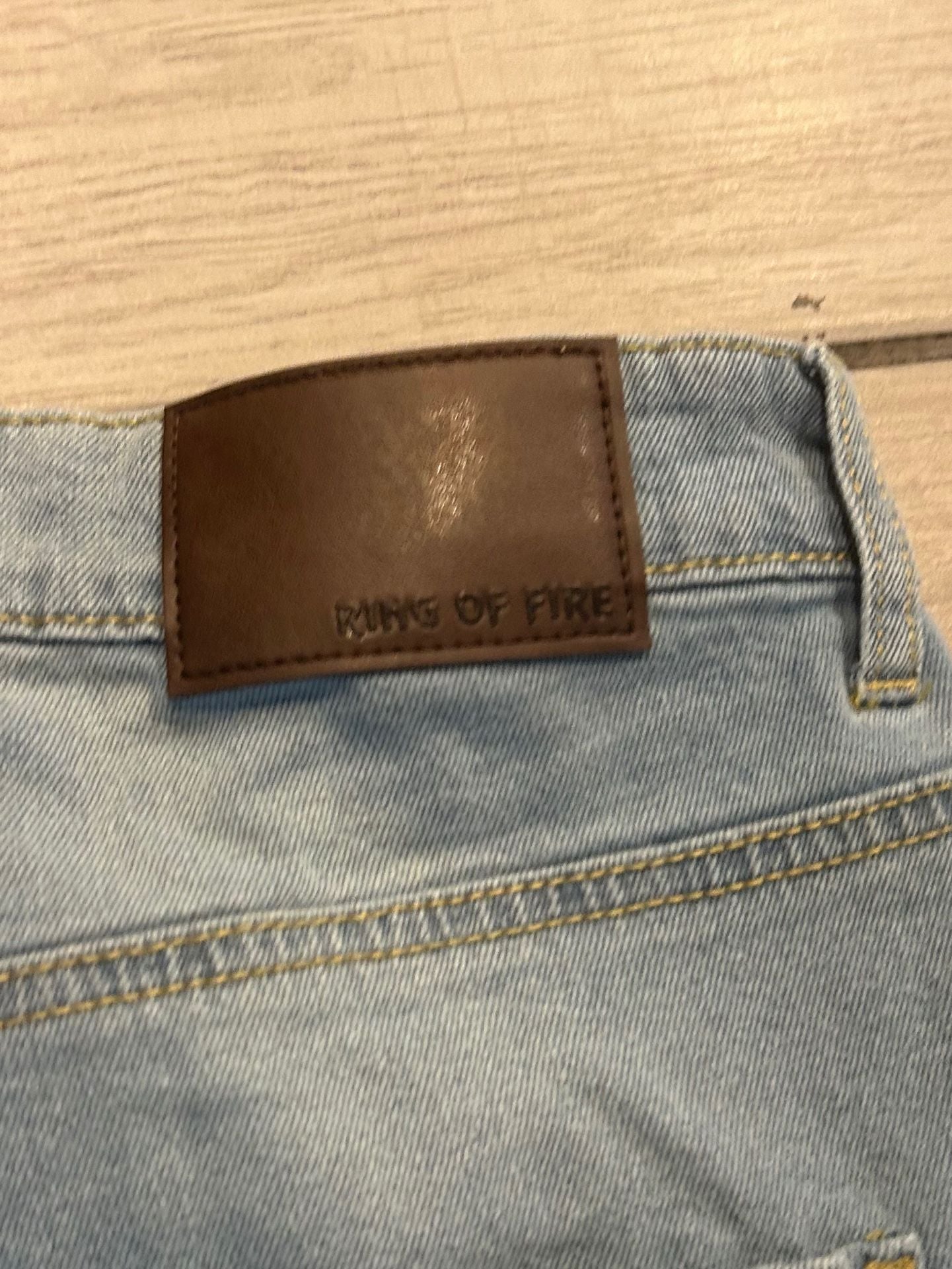 Ring of Fire Distressed Slim Denim Shorts Size 34 6