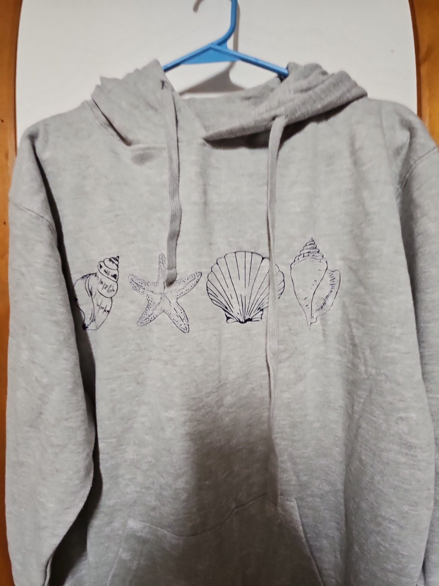 (577) Zuni Sportswear Shells Graphic Gray Hoodie 3