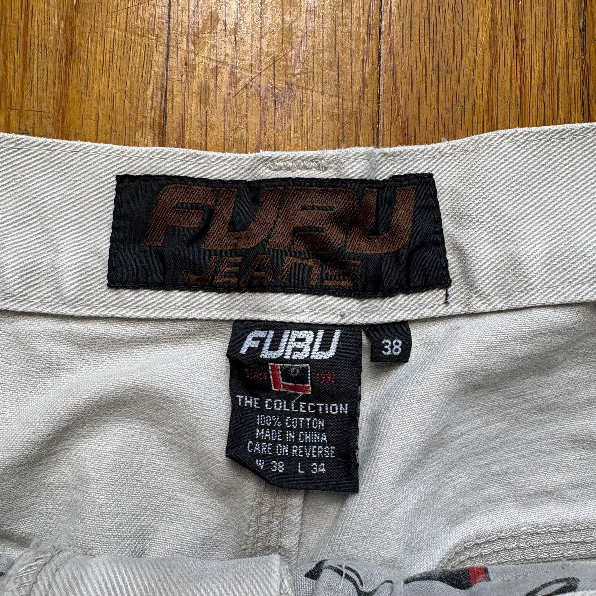 Vintage Fubu Jeans Beige Baggy Denim Pants Size 36x32 4