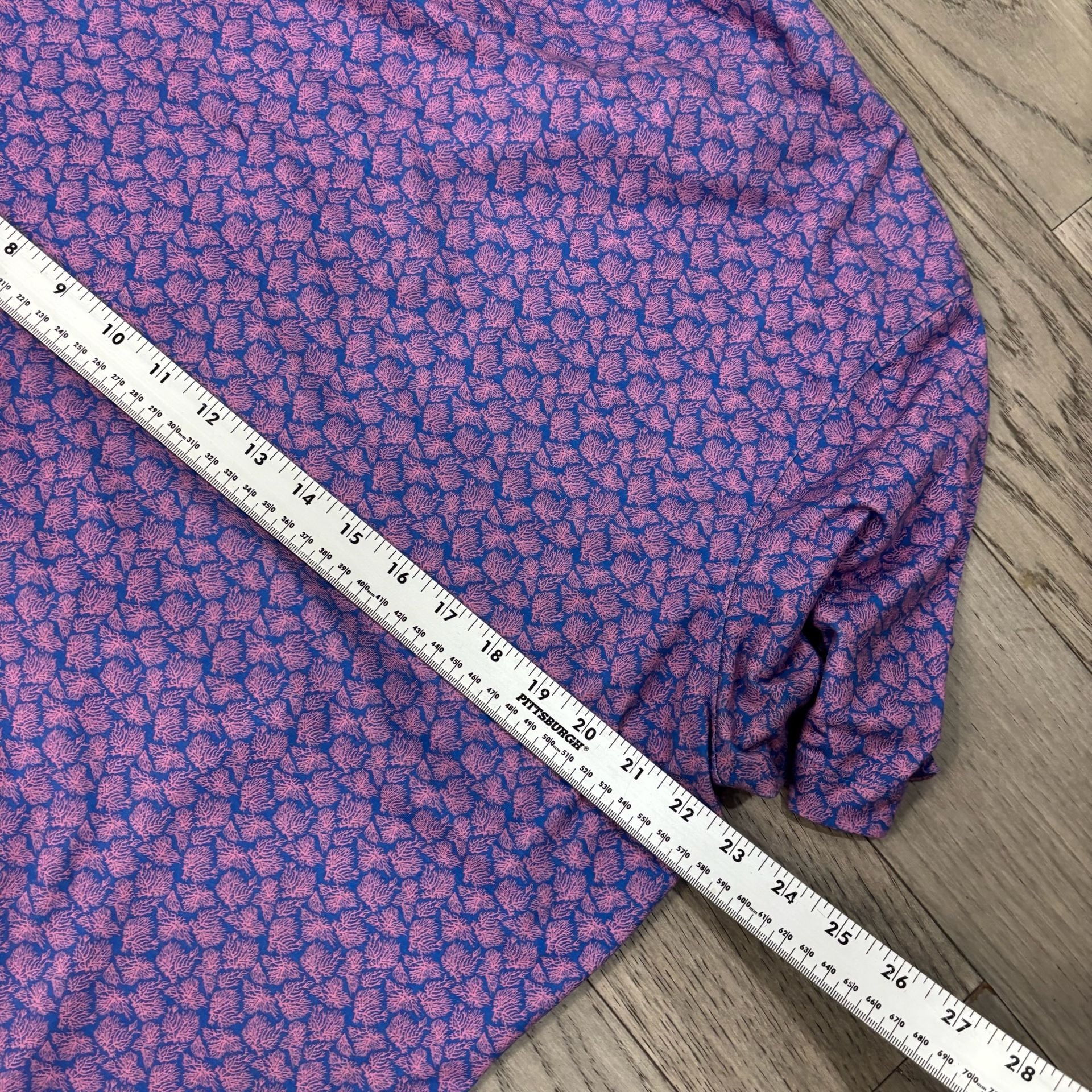 Johnnie-O TopShelf Polo Shirt Size L Pink Blue Coral Print 7