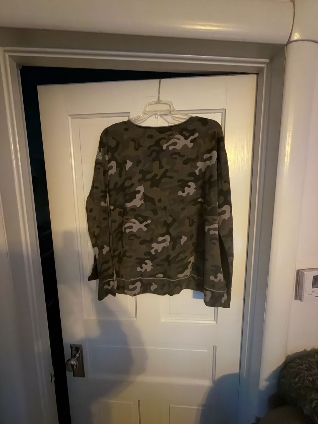 Rachel Hollis Ltd Sweatshirt Size M Green Camo Long Sleeve 7