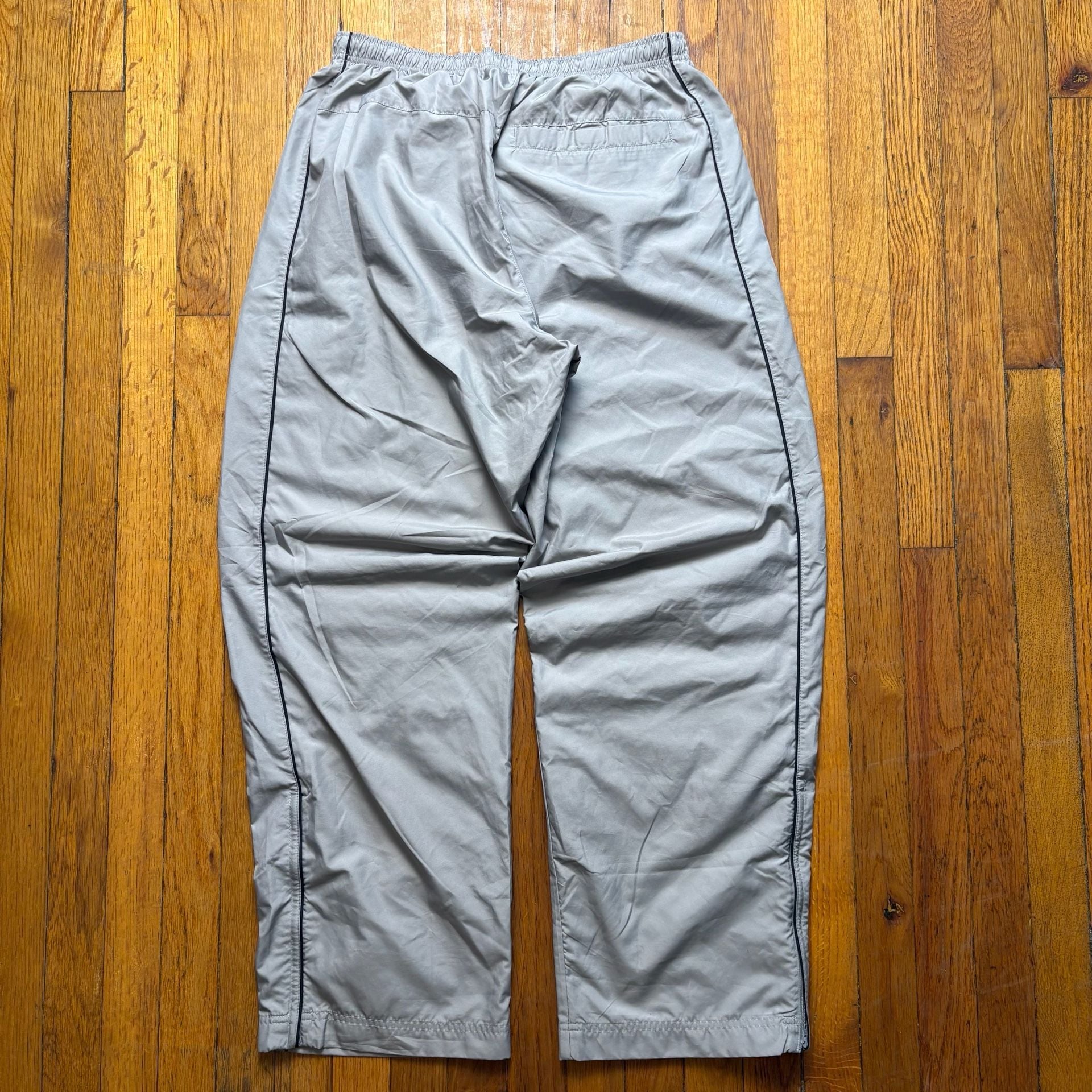 Vintage Y2K Nike Vintage Windbreaker Track Pants Grey Size L 7