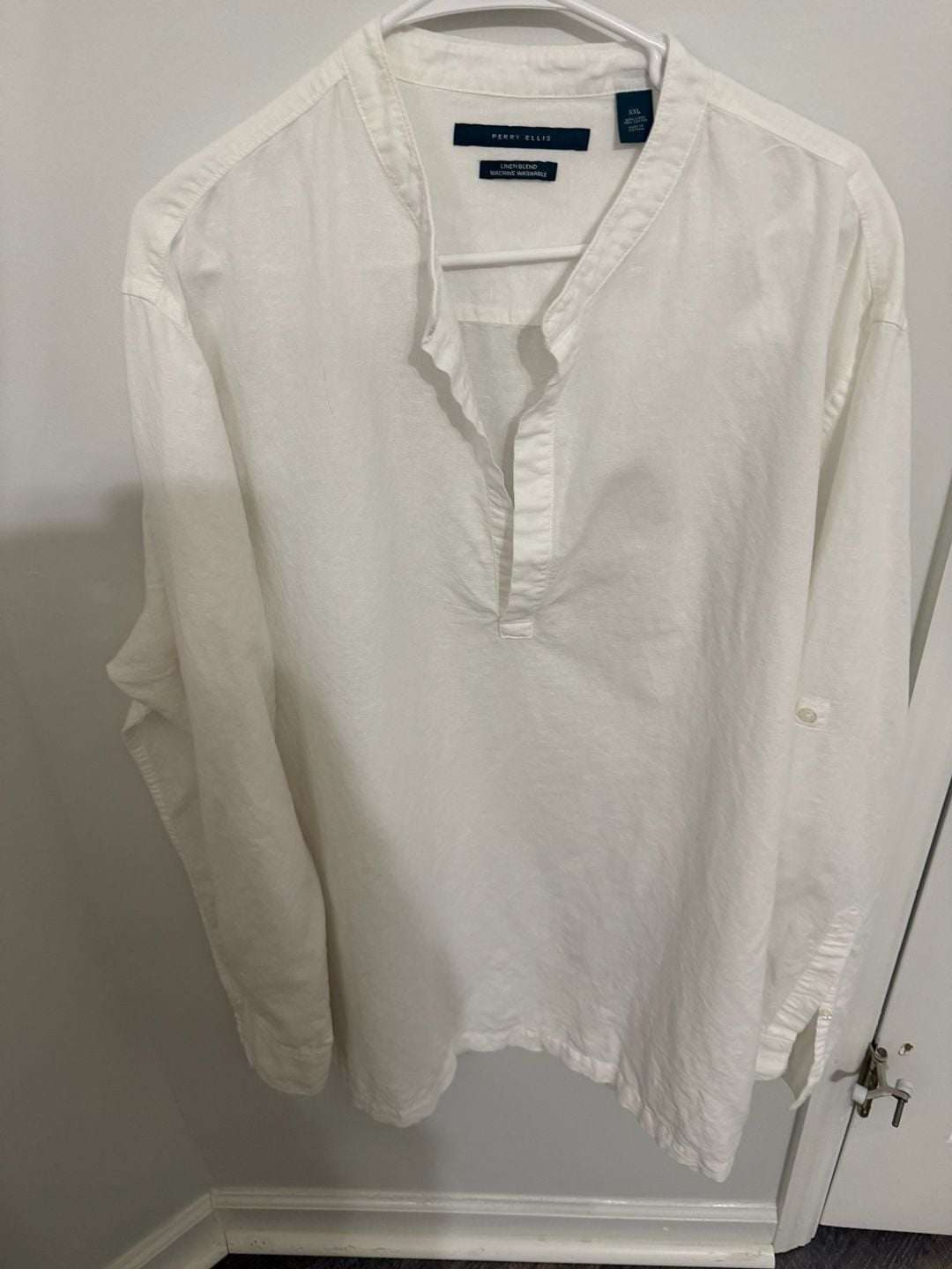 Perry Ellis Men's Long-Sleeve Solid Linen Cotton ... 4