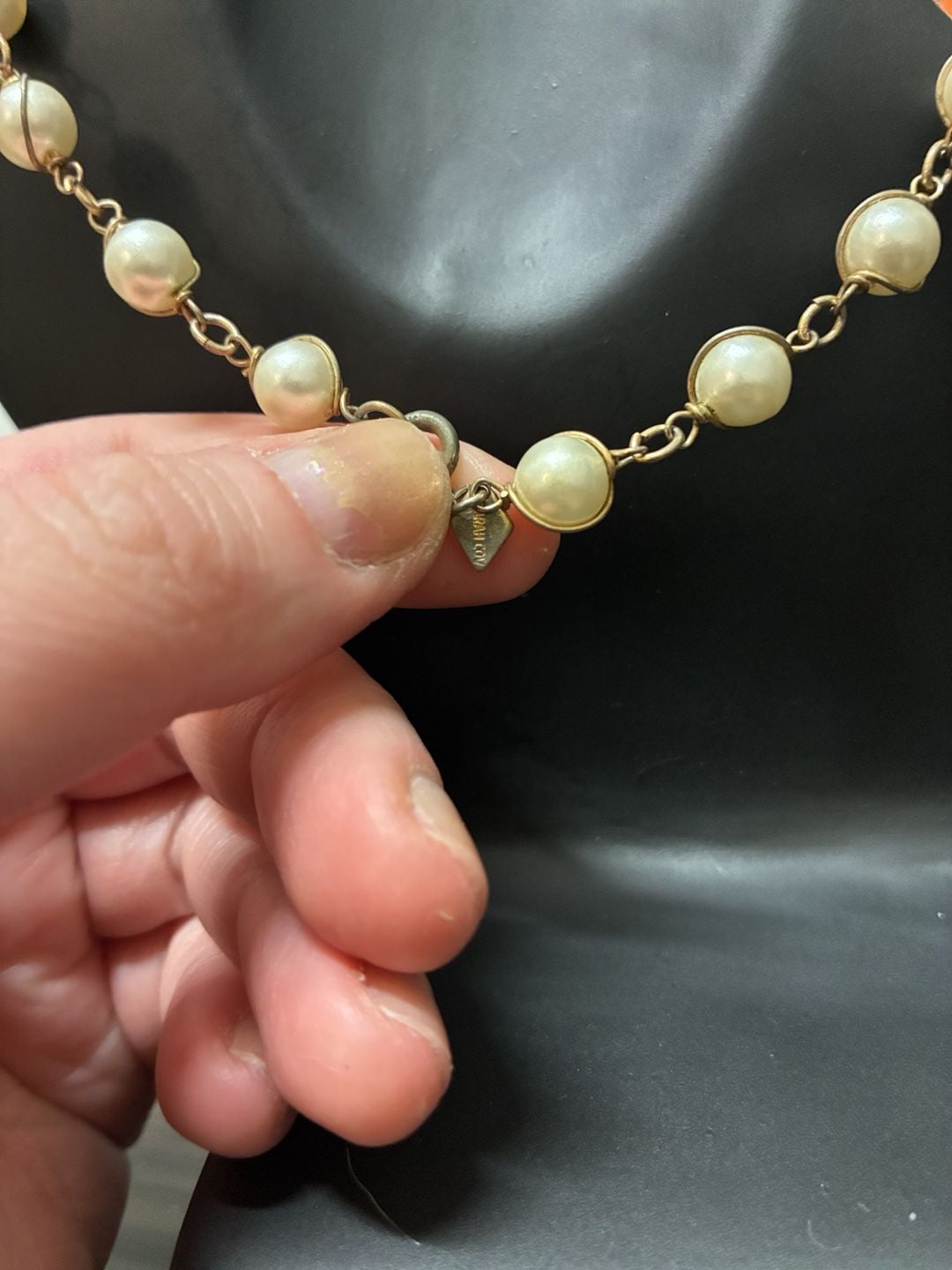 Sarah Coventry Faux Pearl Gold Tone Station Link Necklace 3