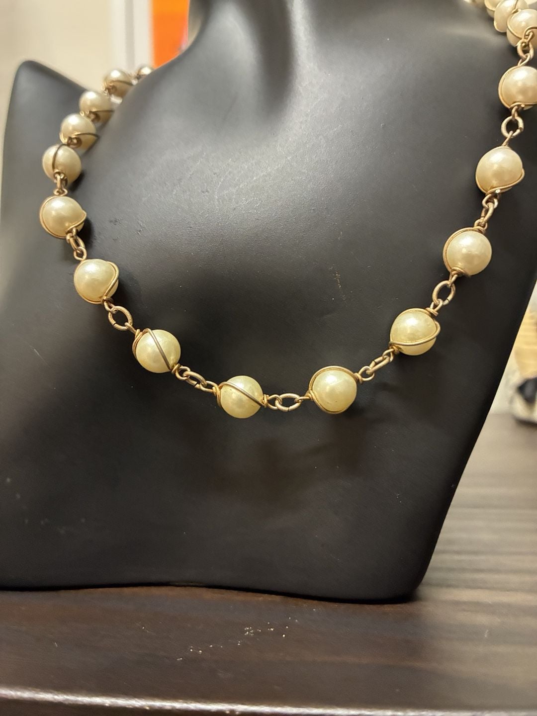 Sarah Coventry Faux Pearl Gold Tone Station Link Necklace 5
