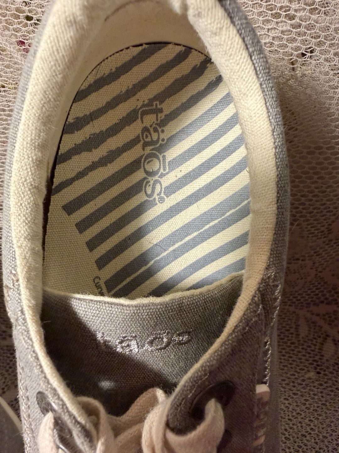 LIS 12 Taos Star Sneaker Gray Canvas Lace Up Shoes 4