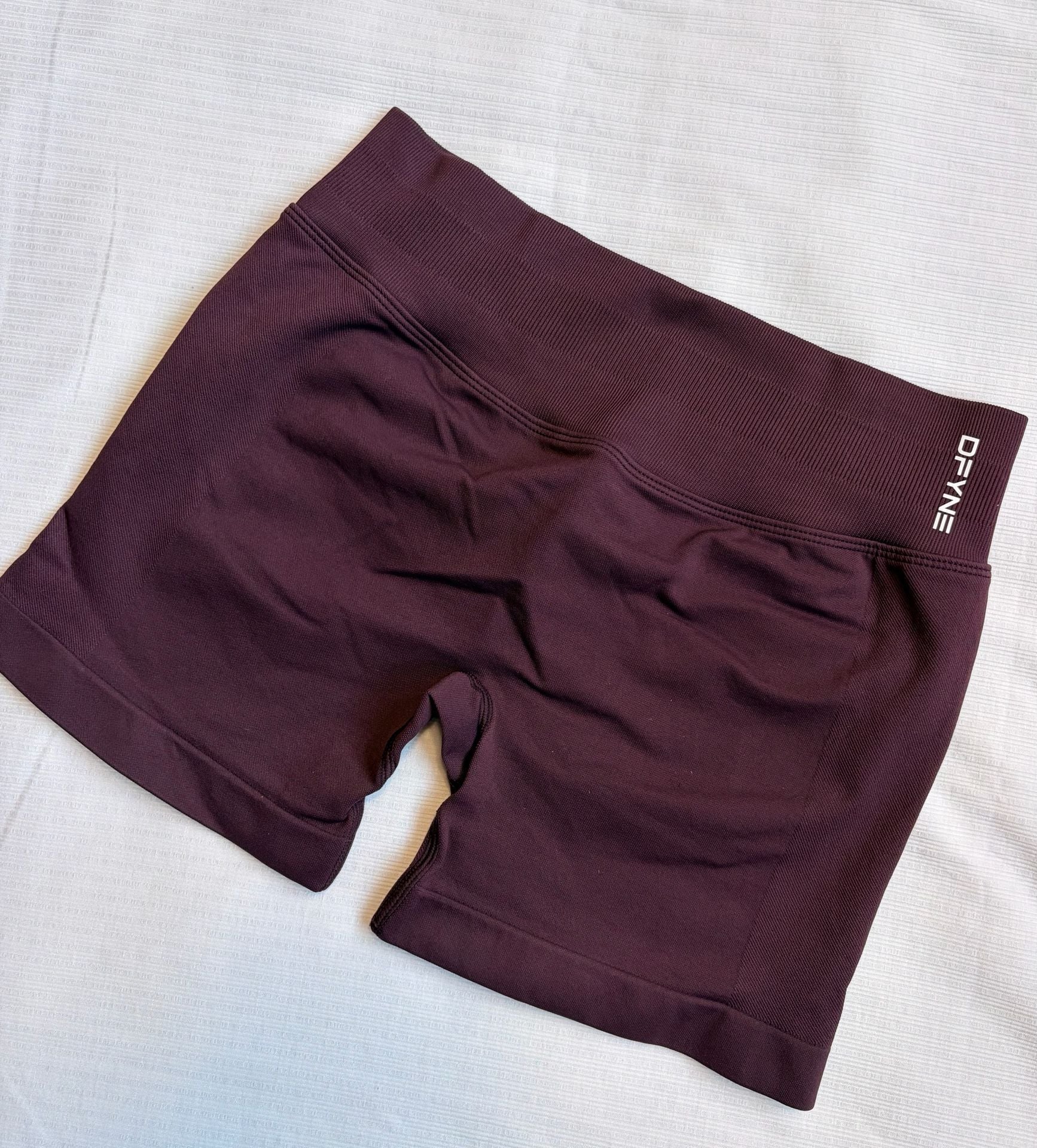 DFYNE Impact Shorts Size Large Burgundy Seamless Workout Athletic 3