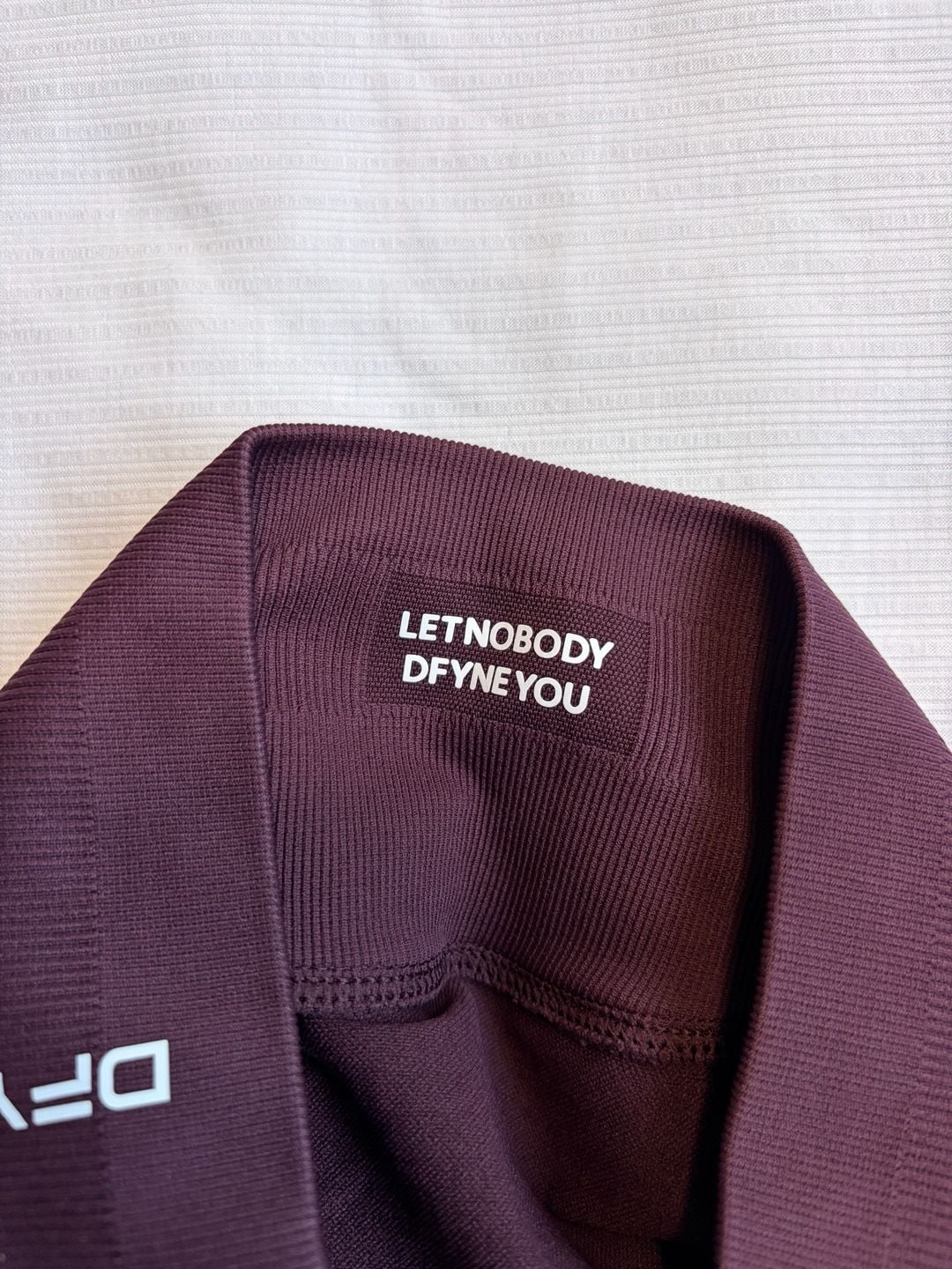 DFYNE Impact Shorts Size Large Burgundy Seamless Workout Athletic 5