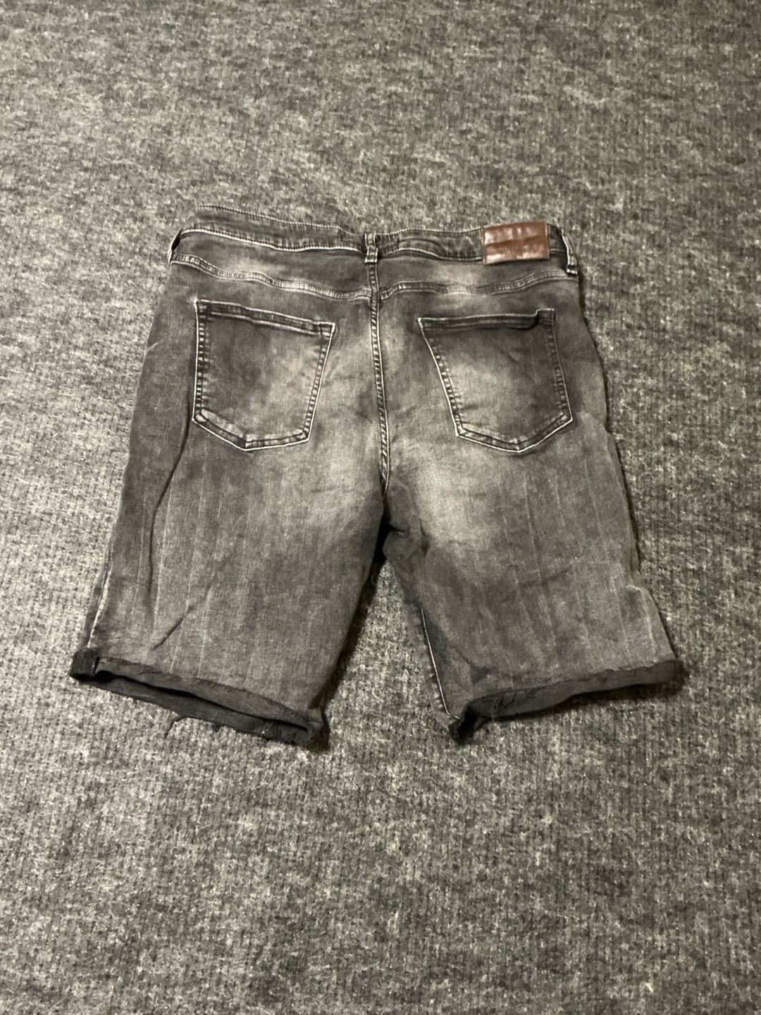 Express Distressed Denim Shorts Mens Size 34 Black Acid Wash 10