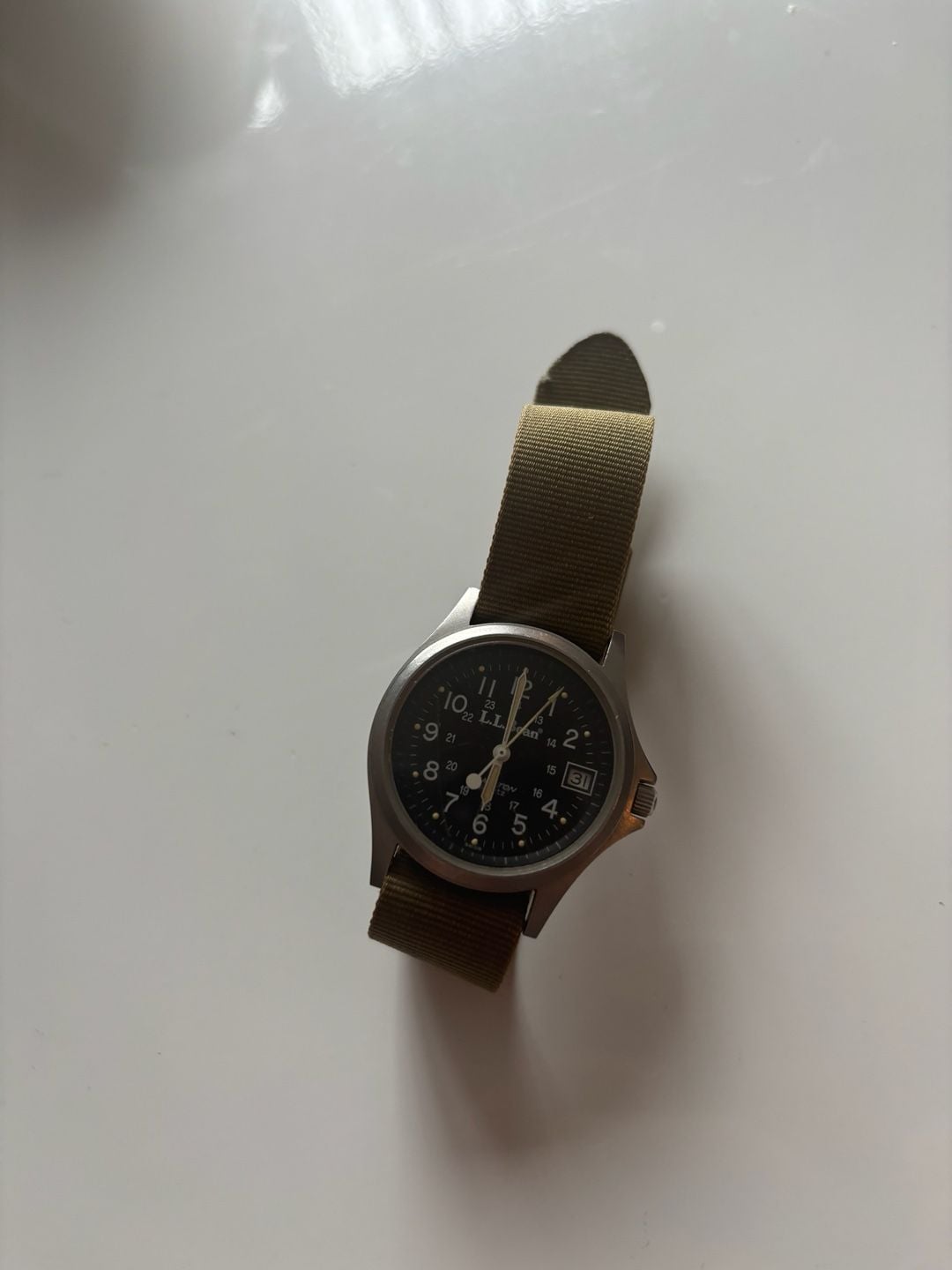 1980s Rare L.L. Bean Field Watch Green Canvas Army Strap
Send offers!
(needs replacement battery) 2