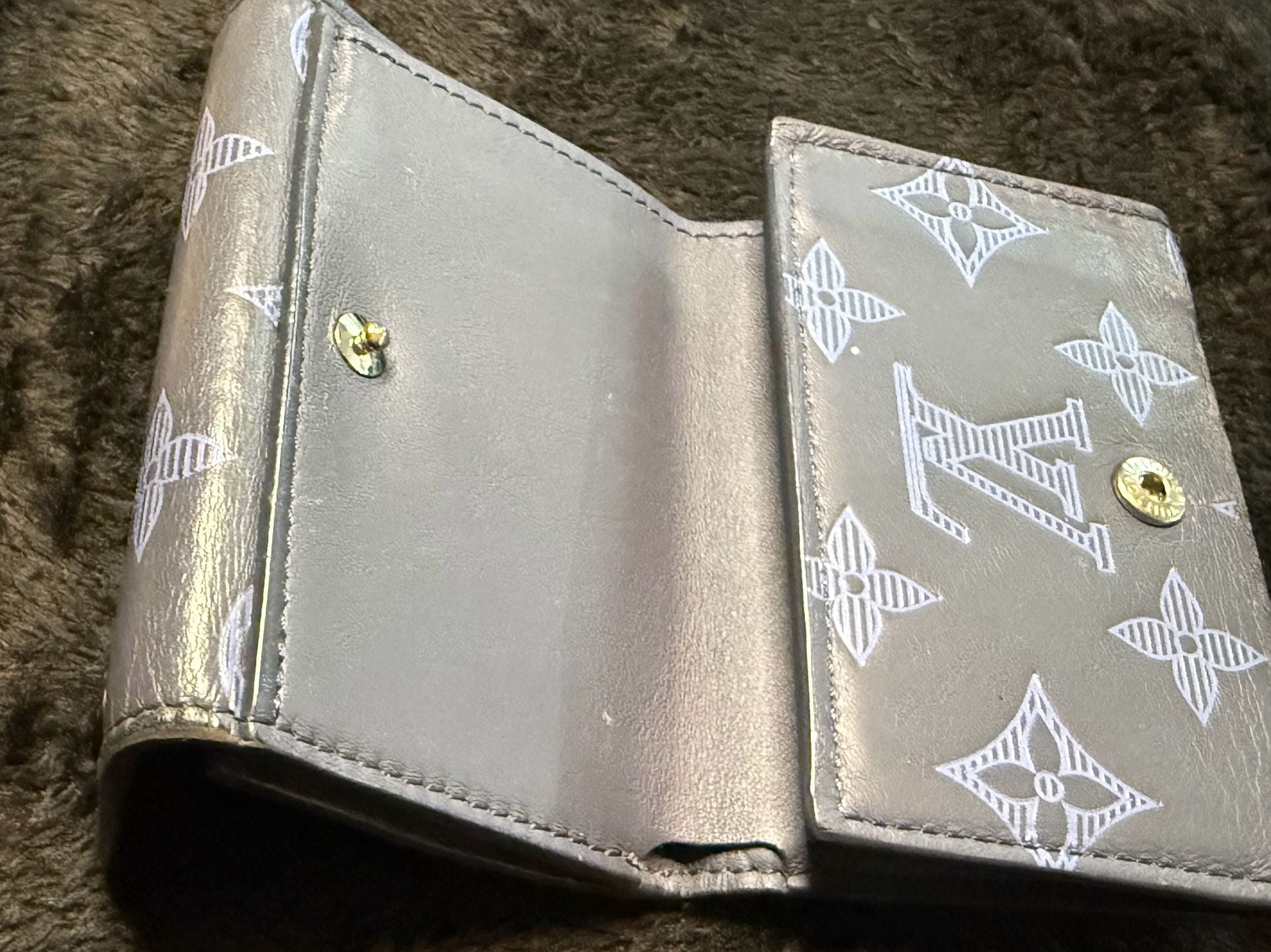 Louis Vuitton Monogram Rayures Key Holder Wallet Silver 5