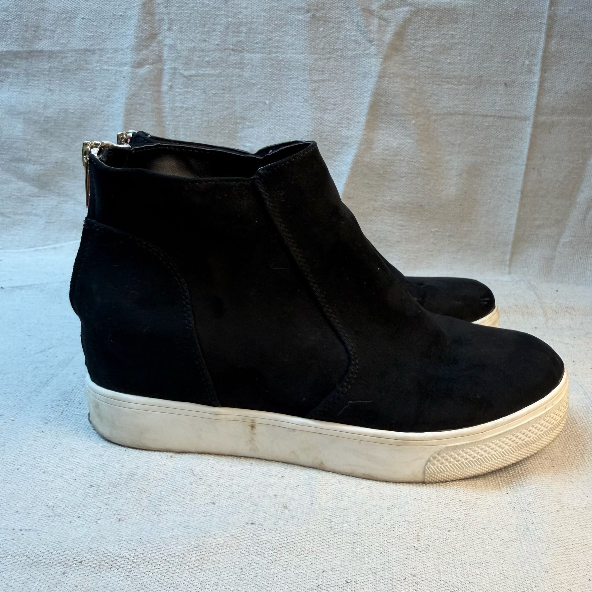 Steve Madden Wedge Sneakers Black Suede Size 8 4
