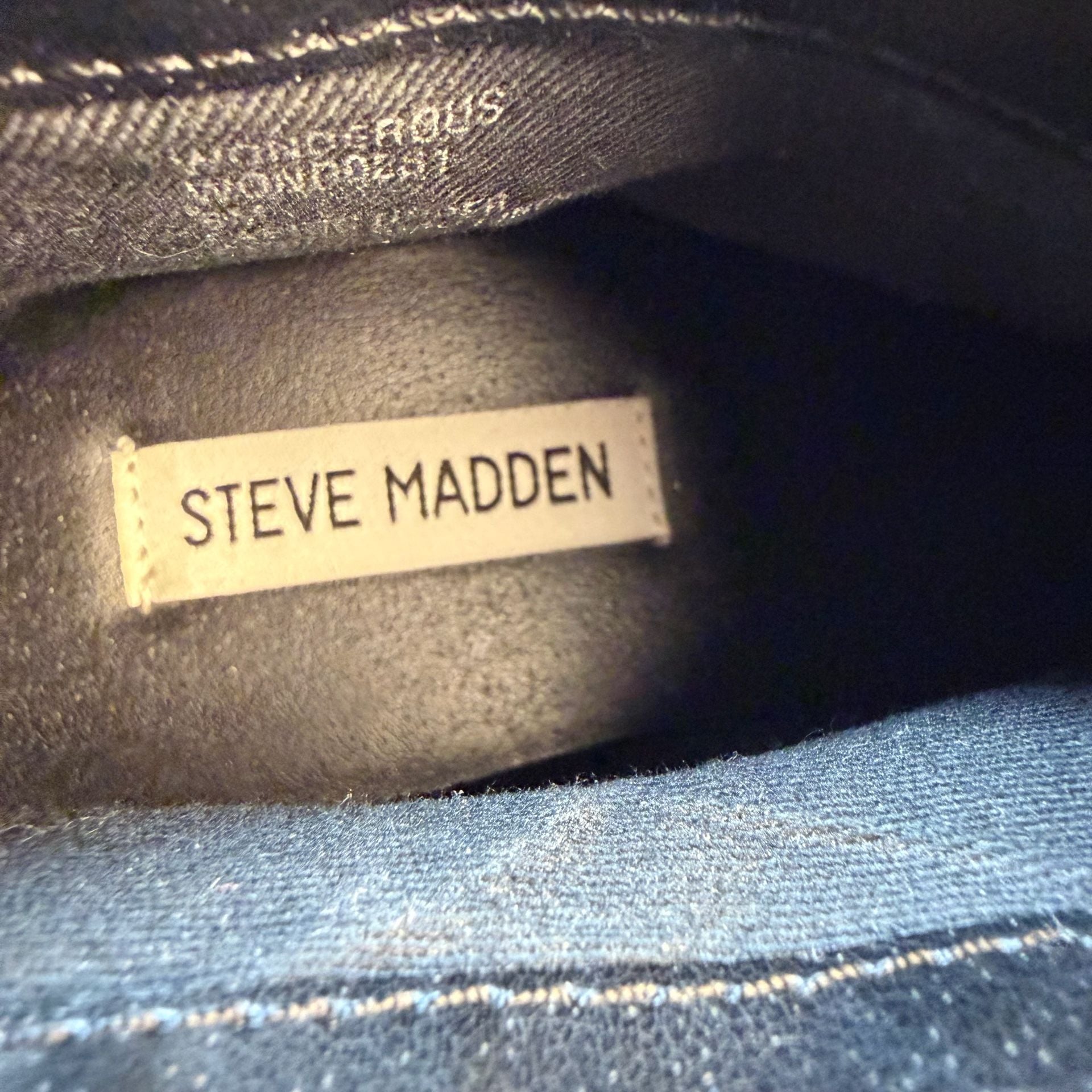 Steve Madden Wedge Sneakers Black Suede Size 8 7