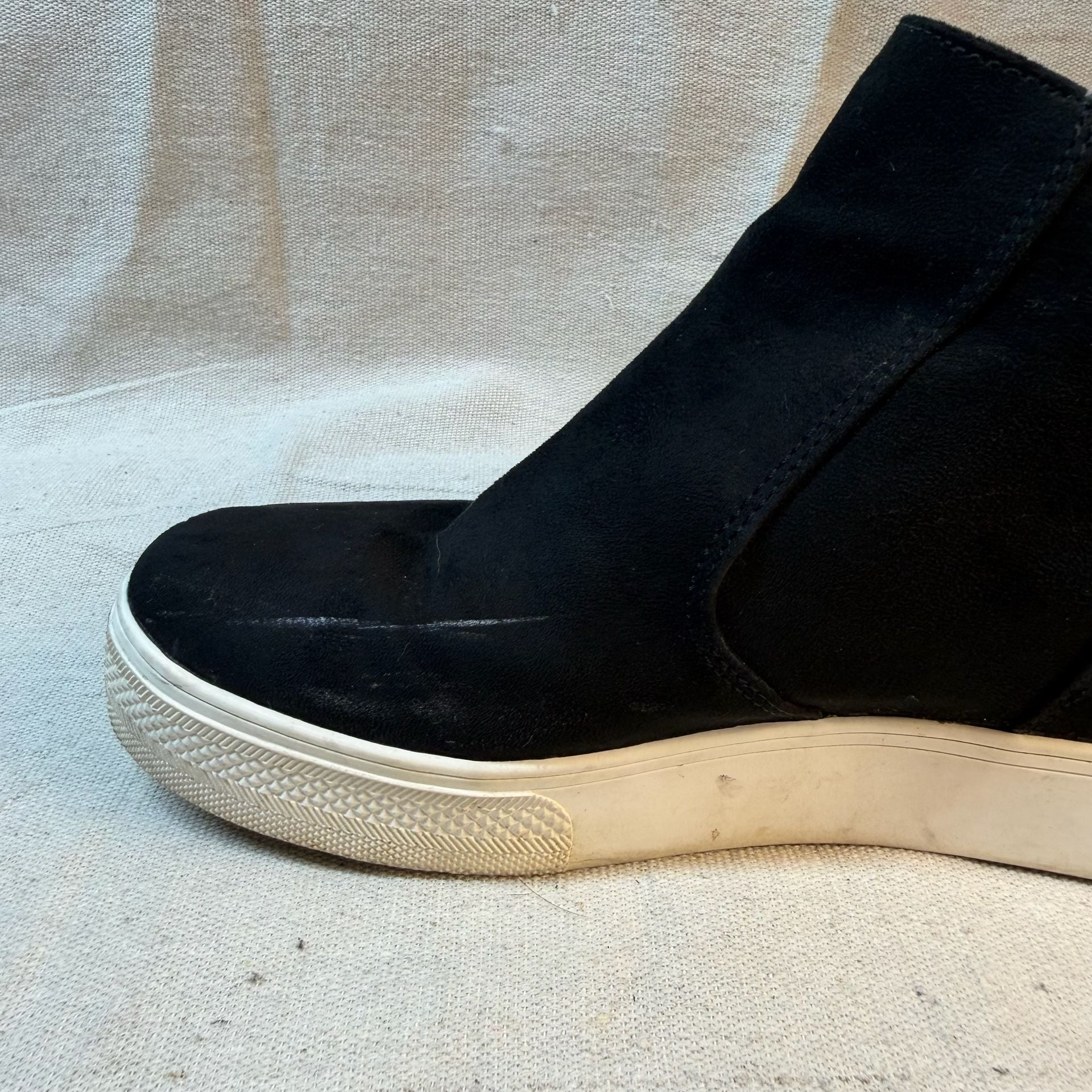 Steve Madden Wedge Sneakers Black Suede Size 8 9