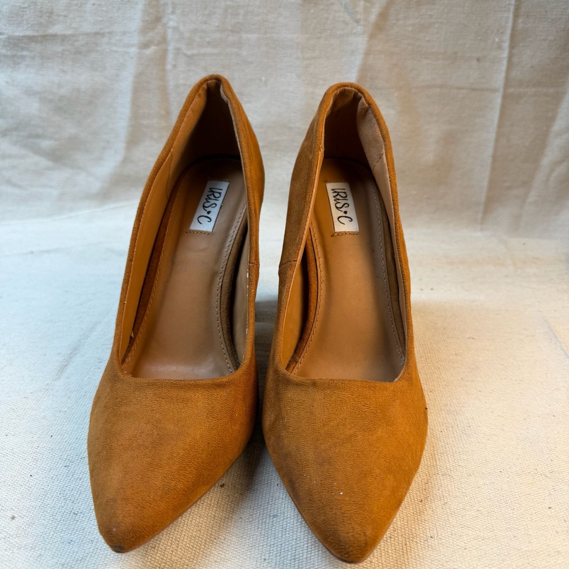 Suede Chunky Heel Pumps Tan 3