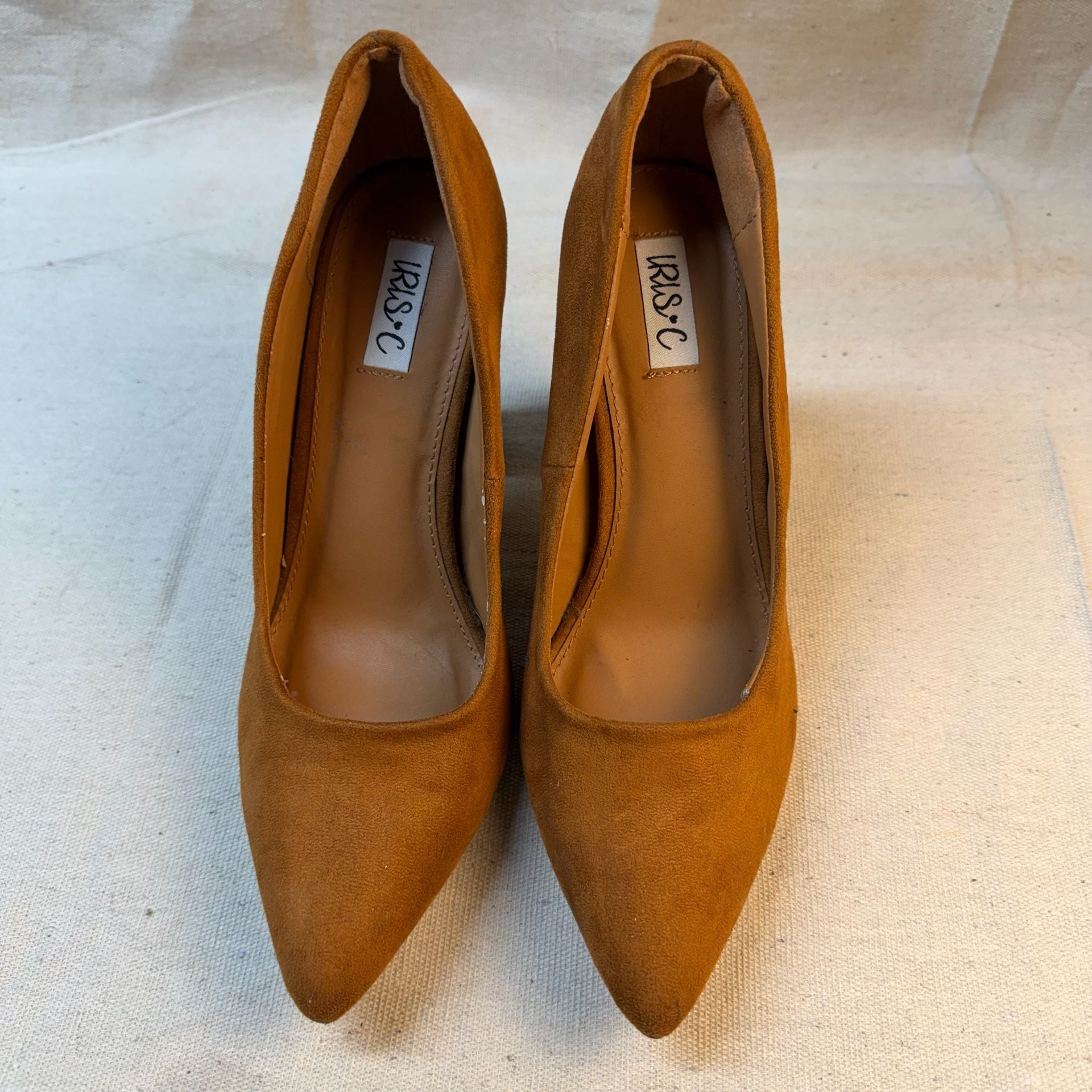 Suede Chunky Heel Pumps Tan 4