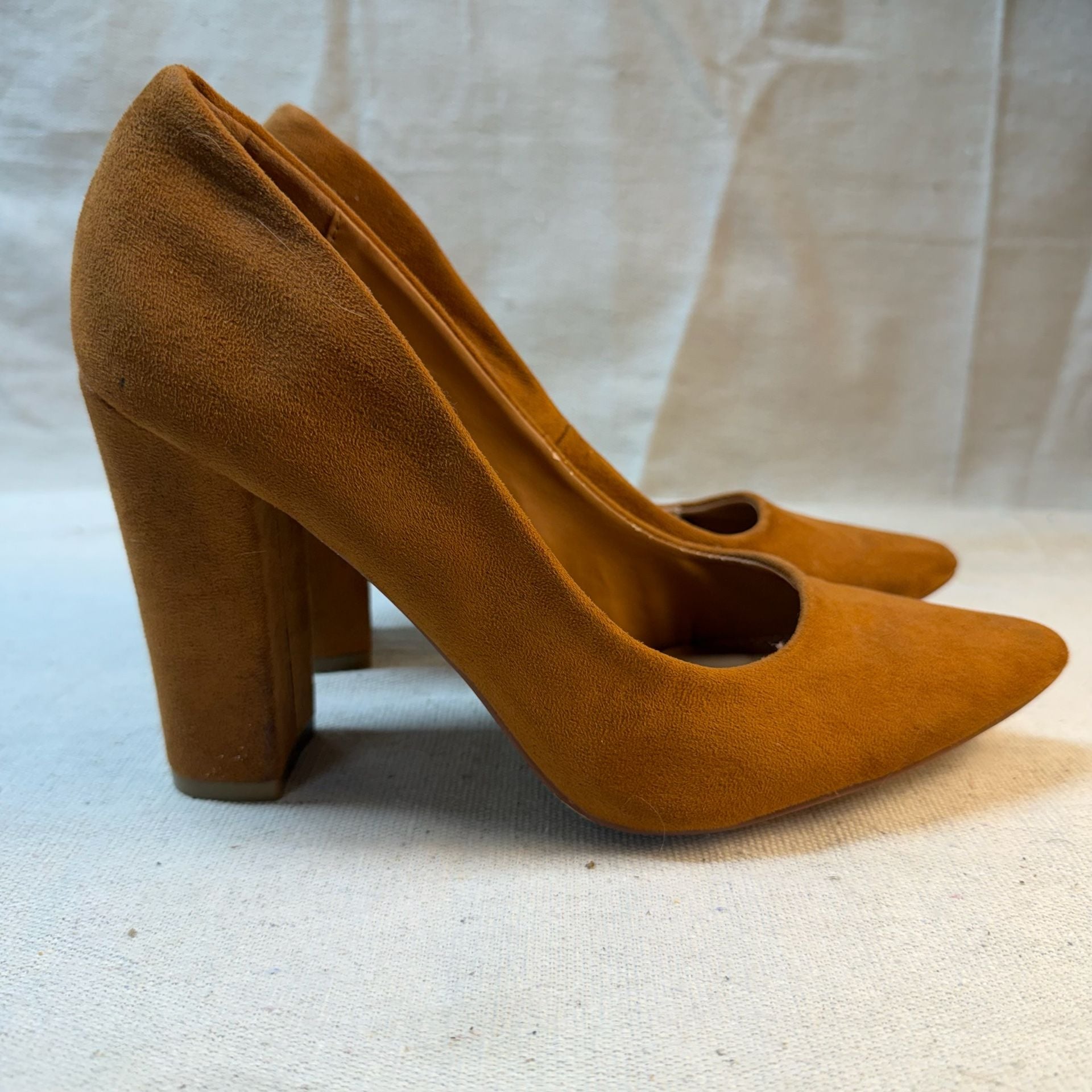 Suede Chunky Heel Pumps Tan 5