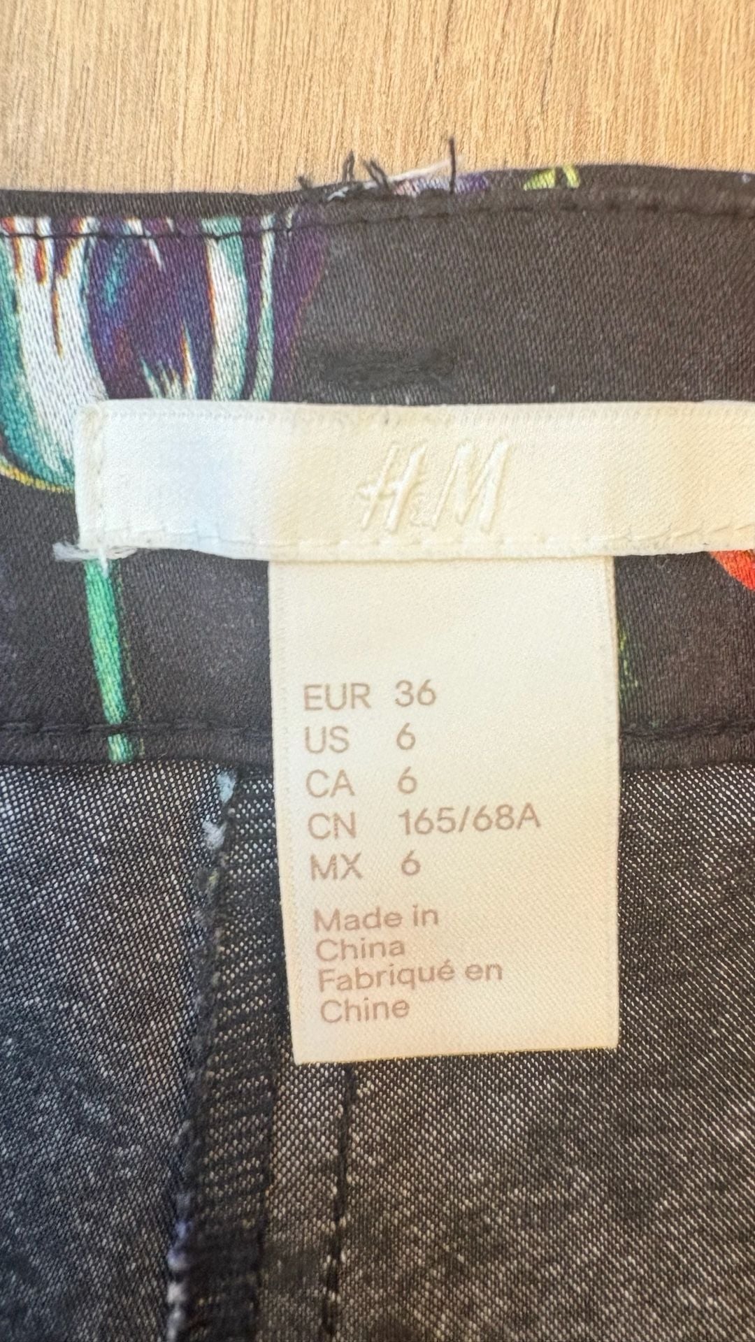 H&M Floral Print Tailored Pants Size US 10 Black 4