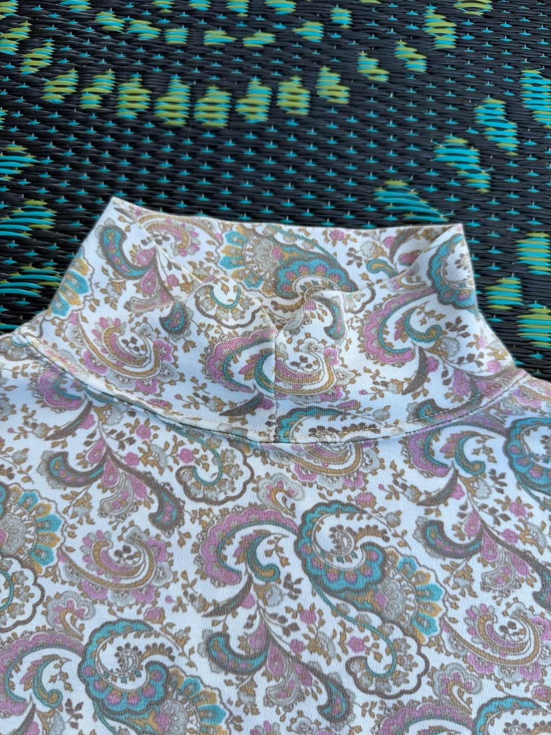 DB Sport by David Benjamin Mock Neck TurtleneckSize M Paisley Vintage 5