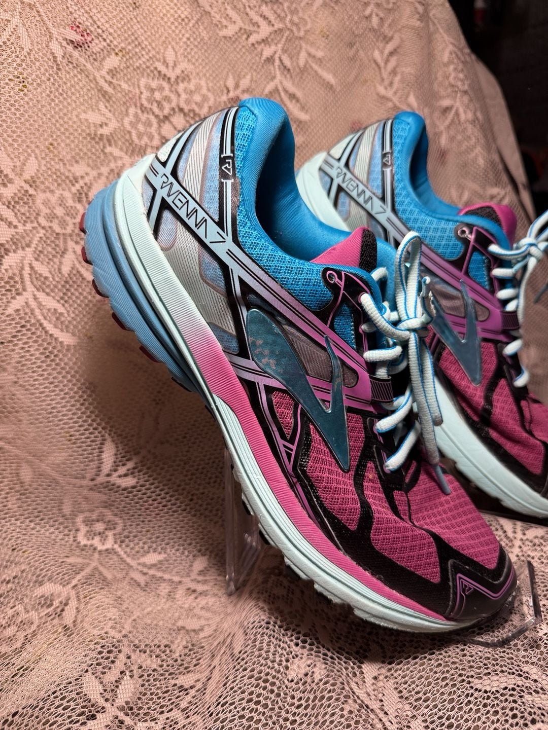 Brooks Ravenna 7 Size 9.5 Blue Pink Running Shoes 3