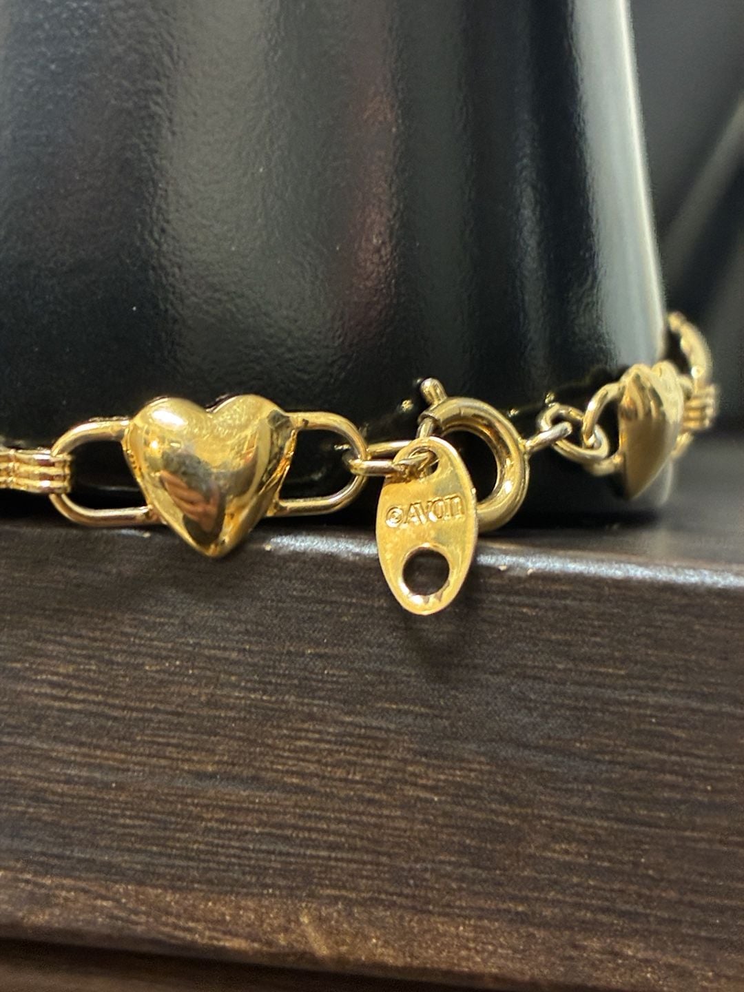 Avon Gold Tone Heart Link Bracelet 3