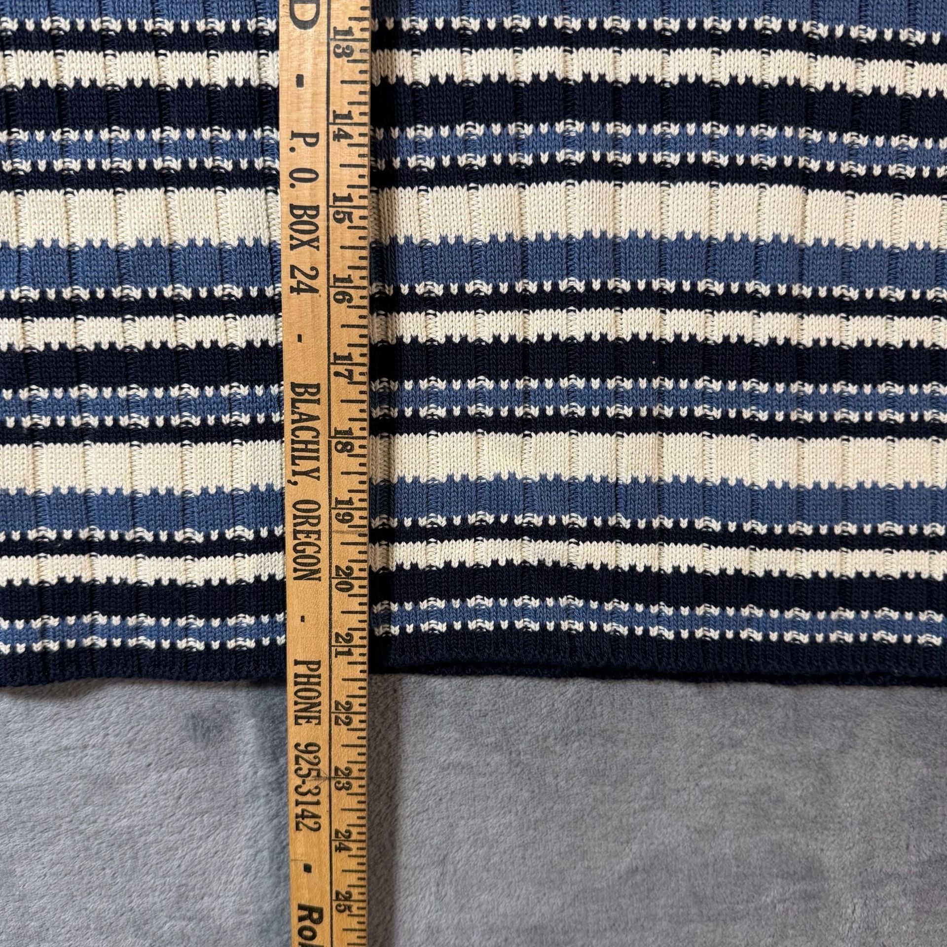 USA Vntg Reba Rose Sweater Womens Sz M Multicolor Blue Acrylic 6