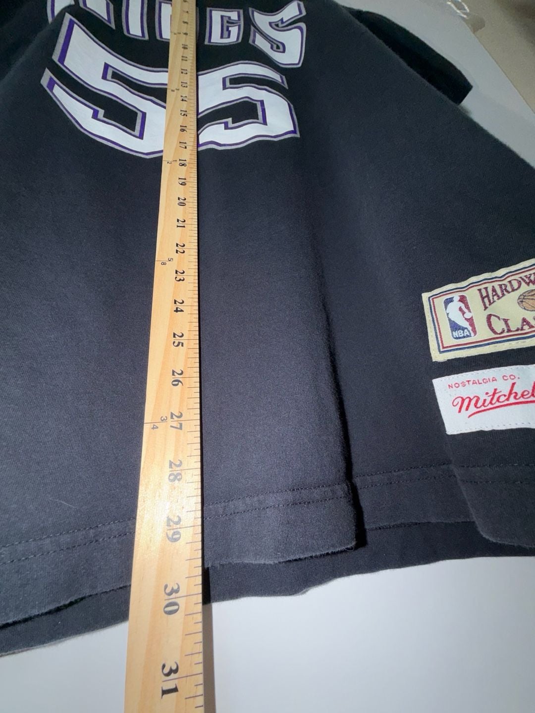 Mitchell & Ness Sacramento Kings 55 T-Shirt Black 8