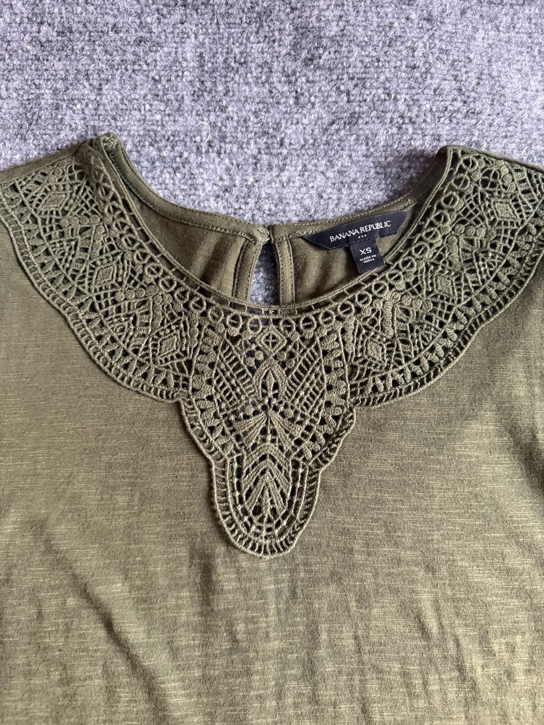 Banana Republic bloise Women's small Green Linen Embellished ... 7