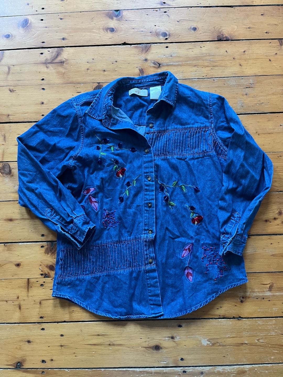 Bobbie Brooks Embroidered Denim Shirt Size Medium 8/10 Long Sleeve y2k 2