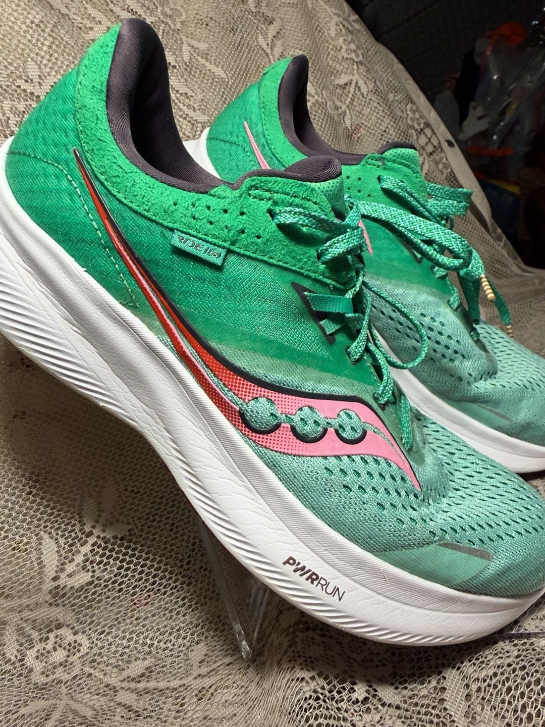 LUS 14 Saucony Ride 16 Running Shoes Green Pink Size 10 3