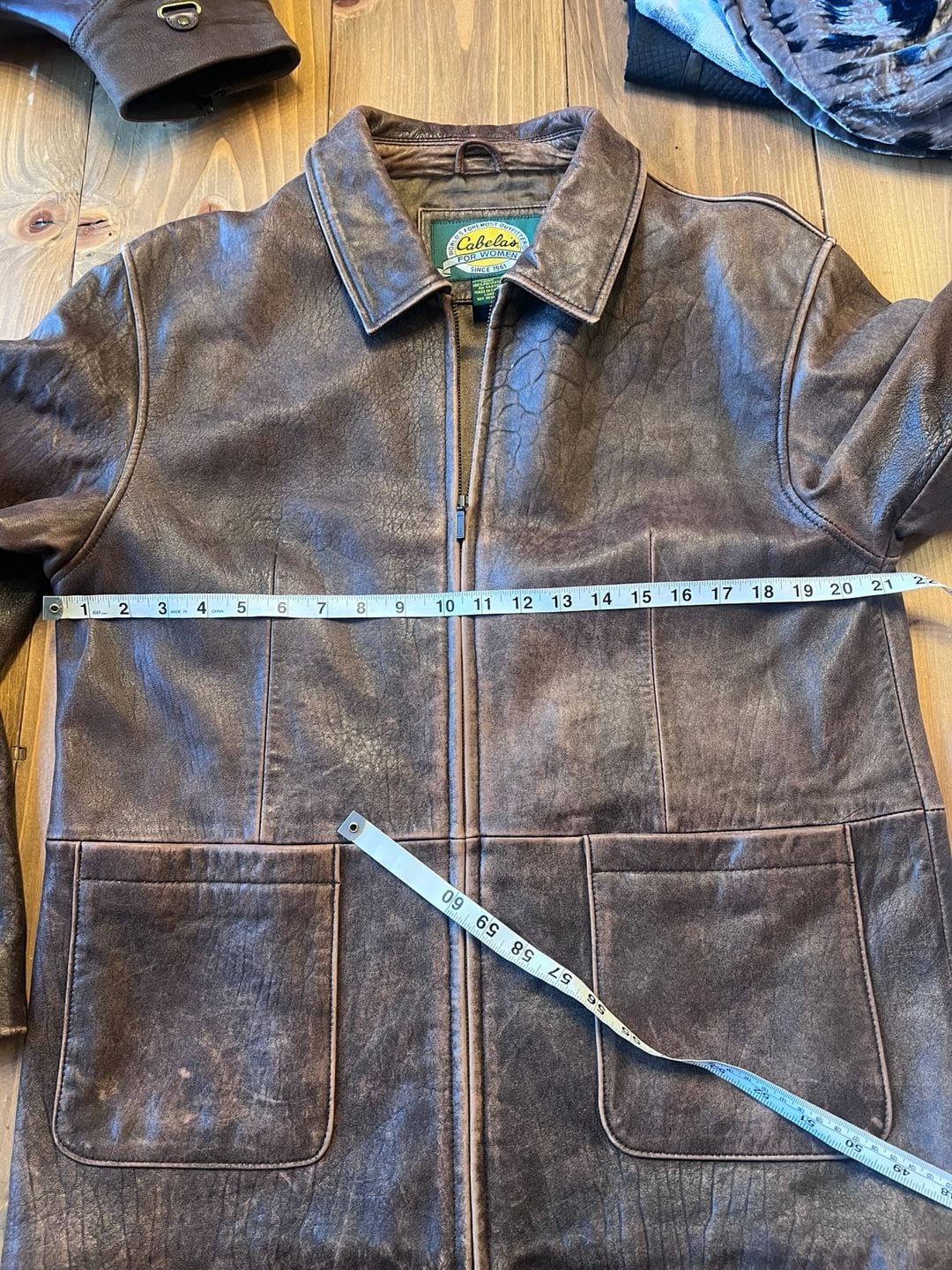 Cabela's For Women Distressed Leather Jacket Size L Regular Brown 7
