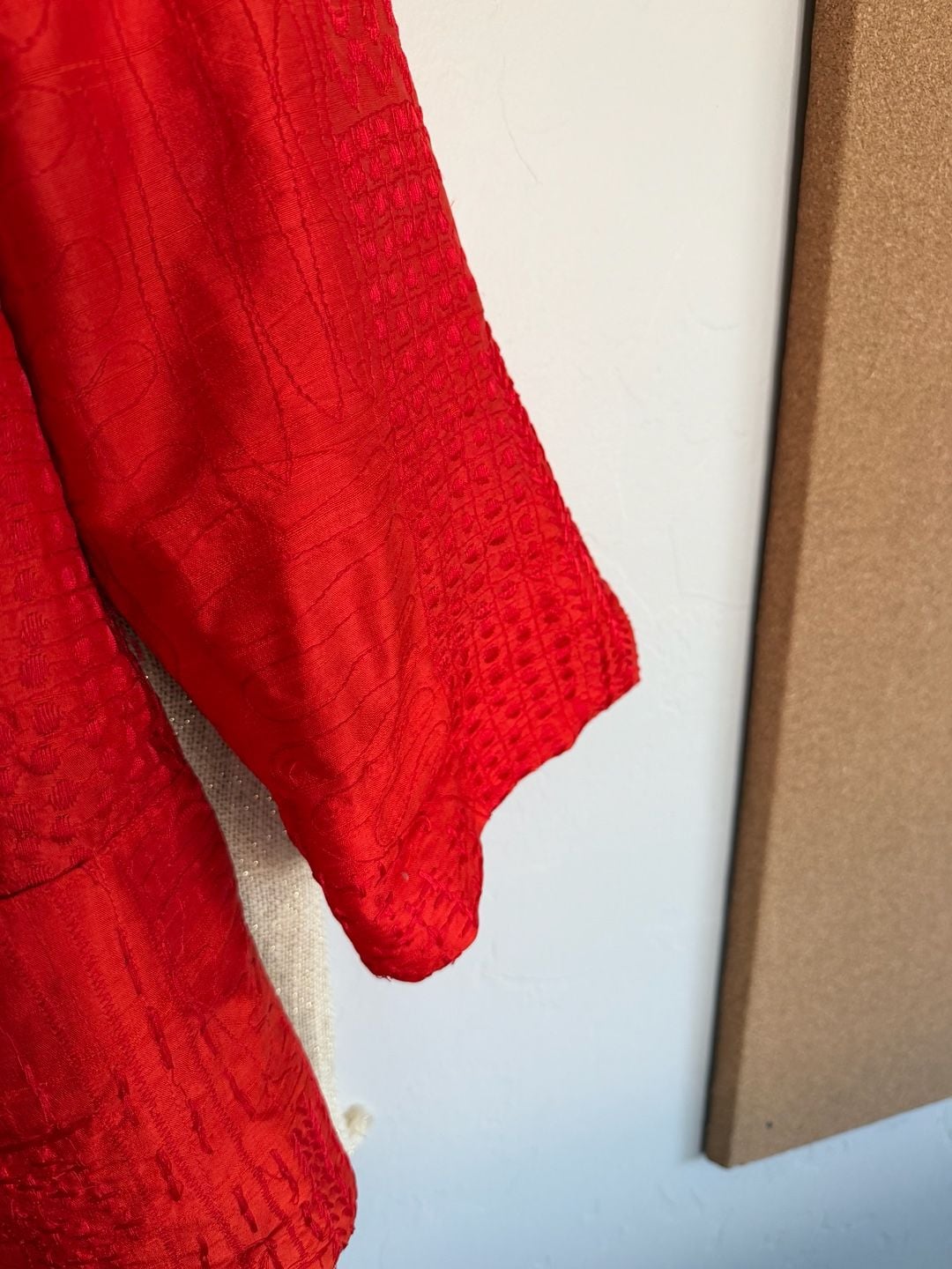 Chico's Jacket Size 1 Red Silk Textured Open Front 7