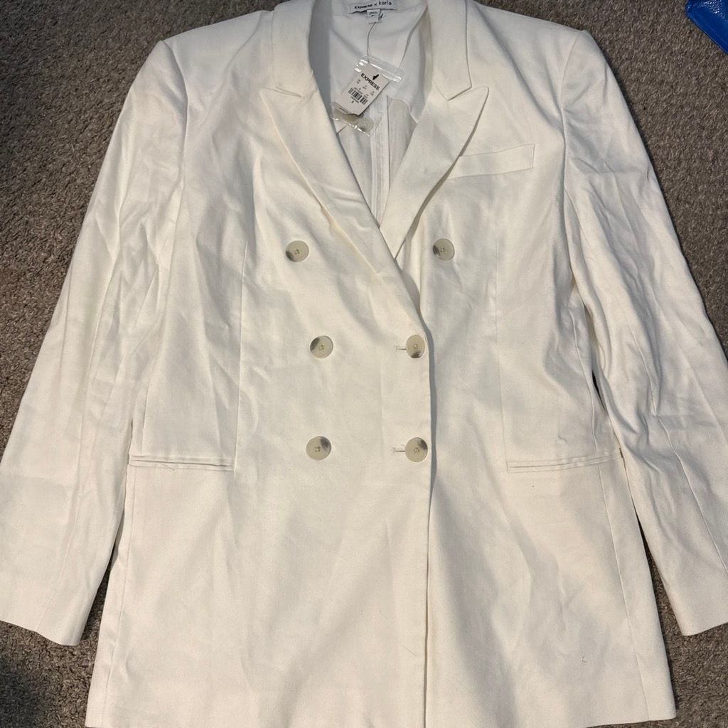 EXPRESS x karla Blazer Size S White New With Tags 3