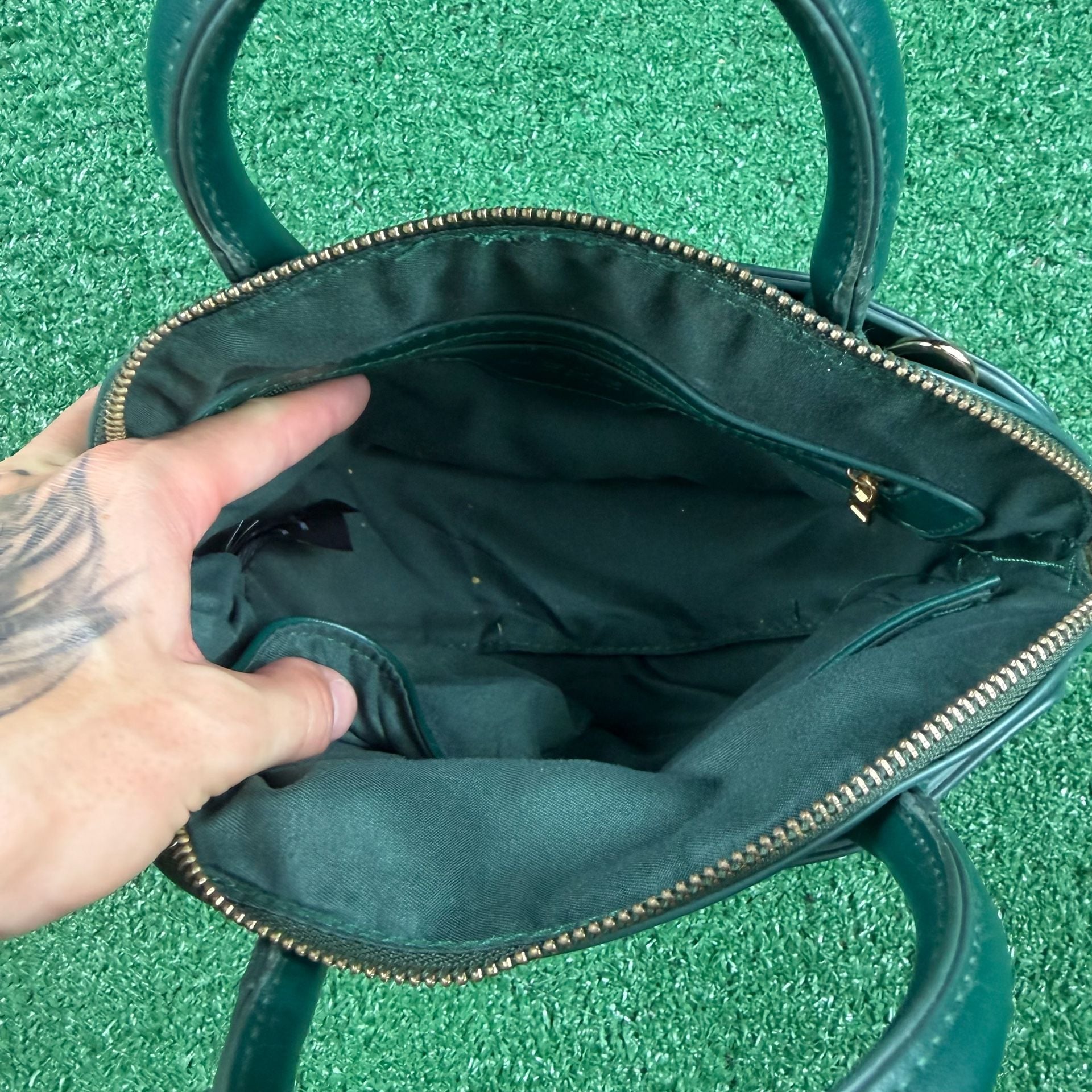 bebe Los Angeles Green Crocodile Embossed Dome Handbag Purse 7