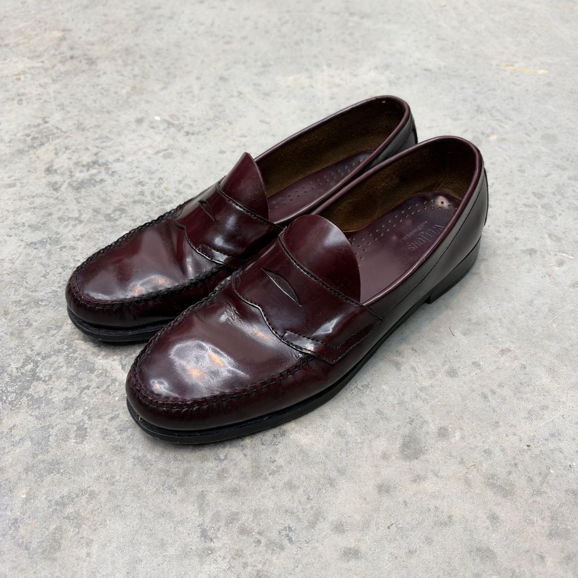 G.H. Bass Burgundy Leather Weejuns Penny Loafers - 11B 2
