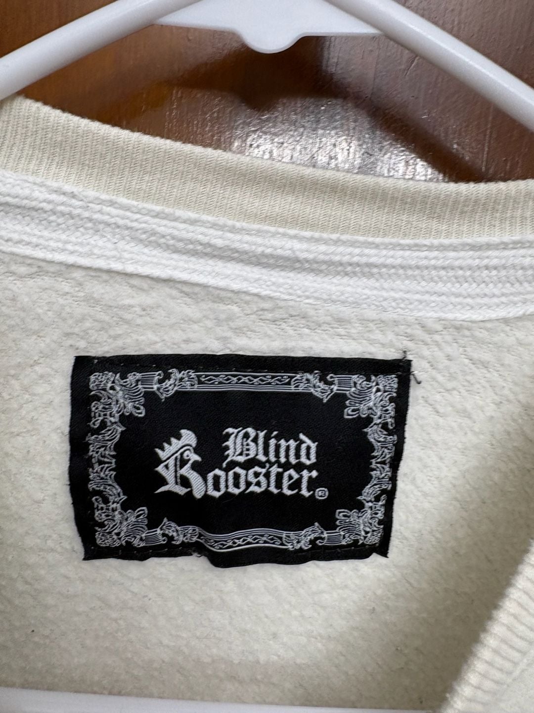 Blind Rooster Japanese Koi Fish Graphic Sweatshirt Size M Off-White 4