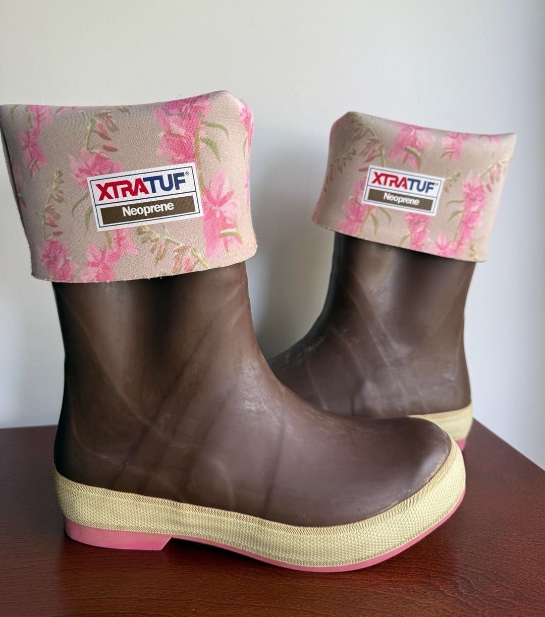 Xtratuf 15" Legacy Fire Weed Boots Size 9M Brown Pink 2