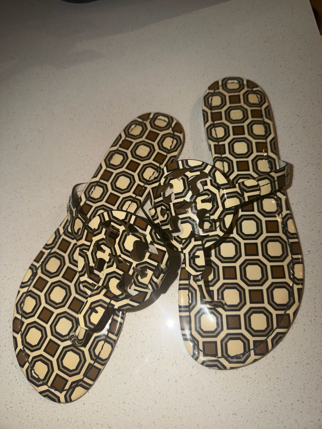 Tory Burch Miller Sandals Geometric Print Patent Leather 6
