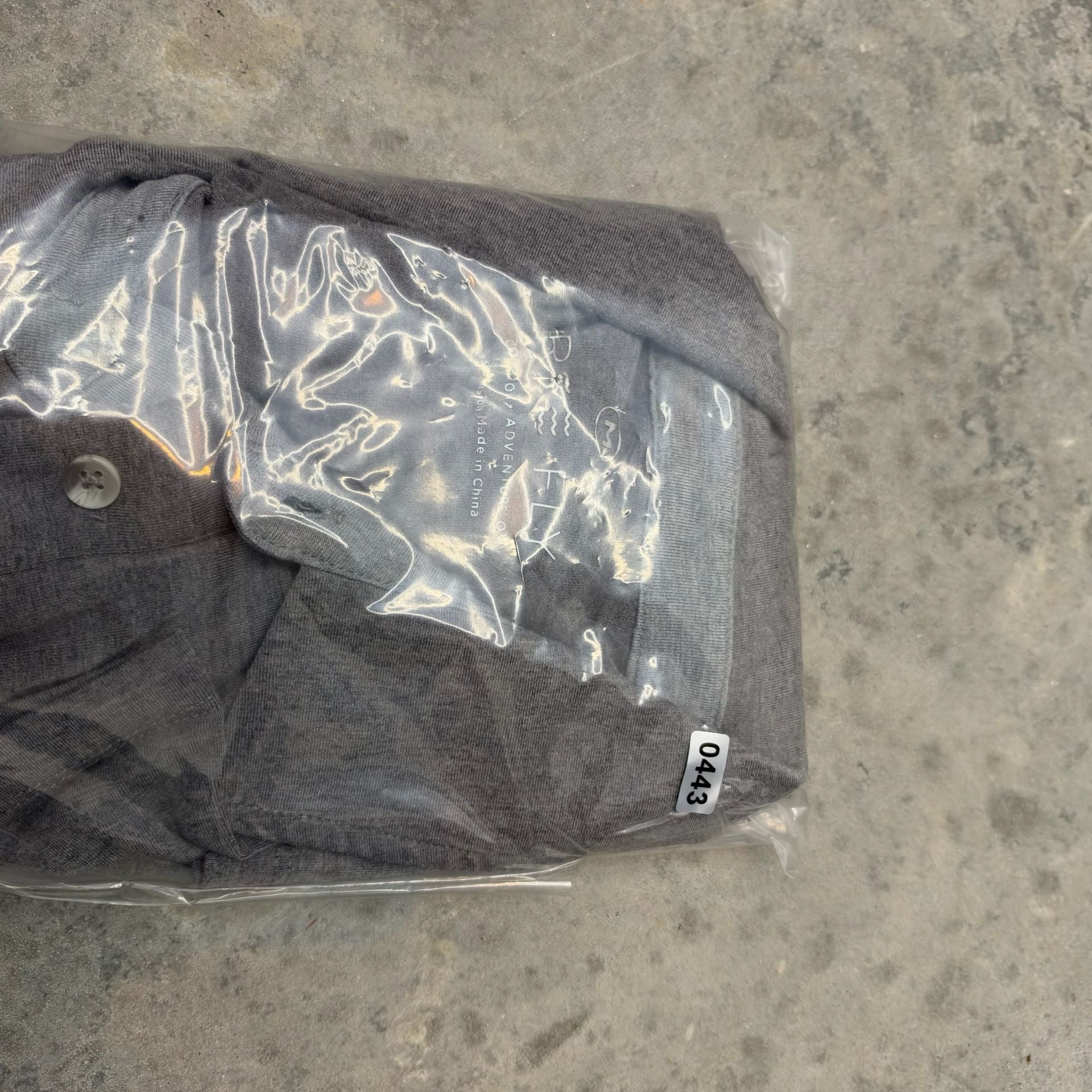 Men’s Free Fly Gray Polo Shirt - Medium 7