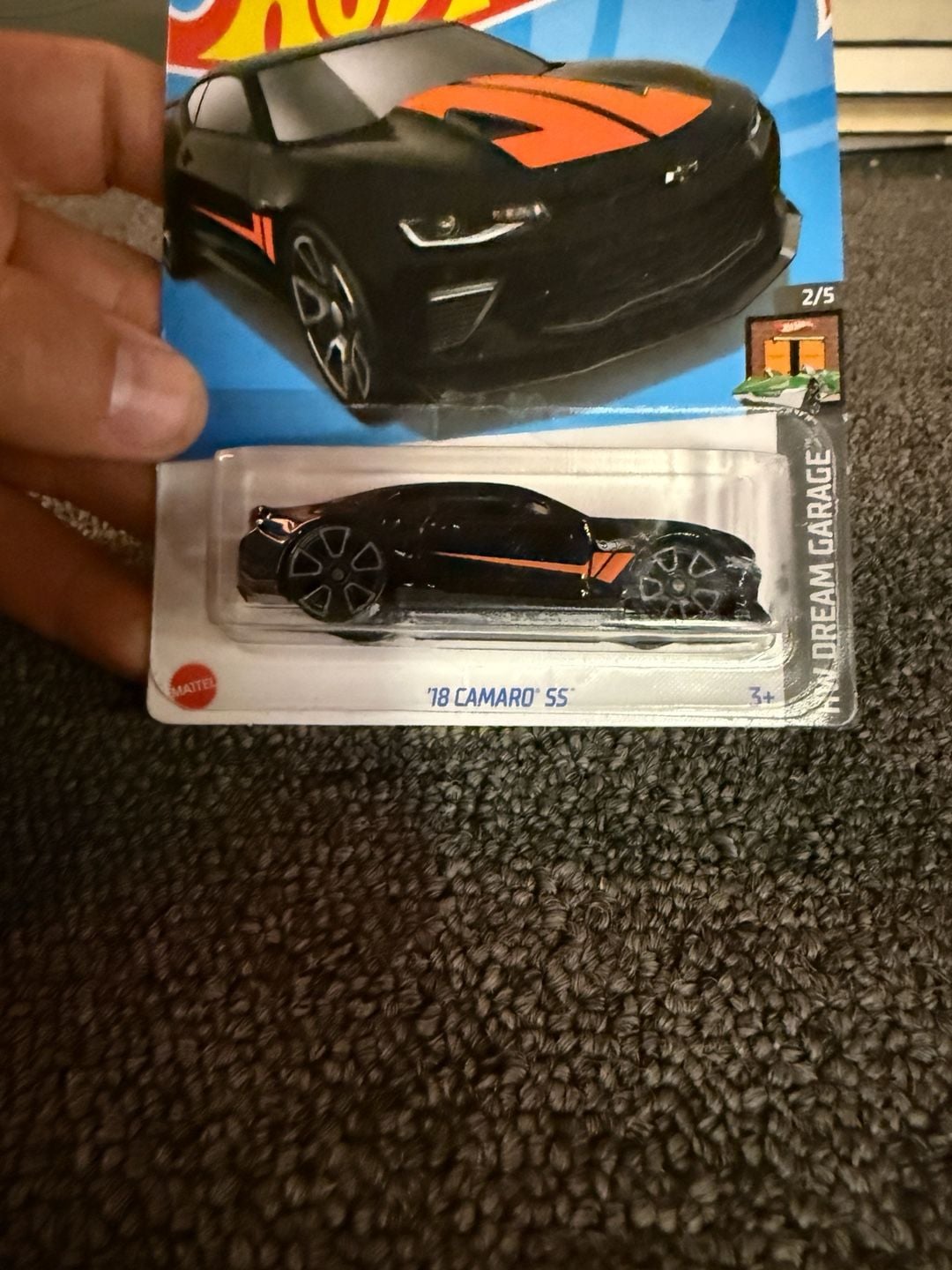 Hot Wheels '18 Camaro SS HW Dream Garage 2