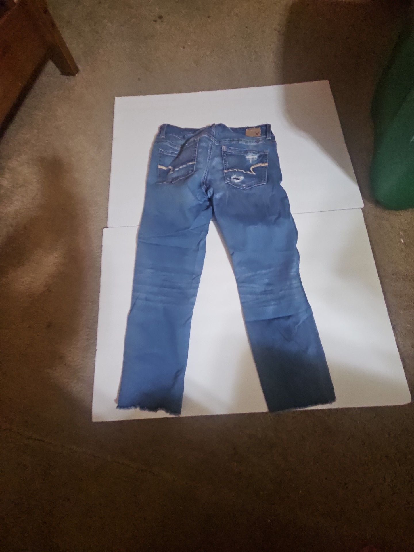 American Eagle Artist Crop Jeans Size 10 Distressed Raw Hem 2