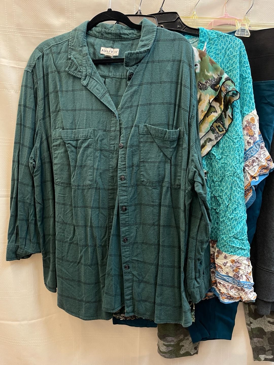 6pc Women’s Plus Size 3X Ava & Viv Green Plaid Button Down Shirt Clothing Bundle 2