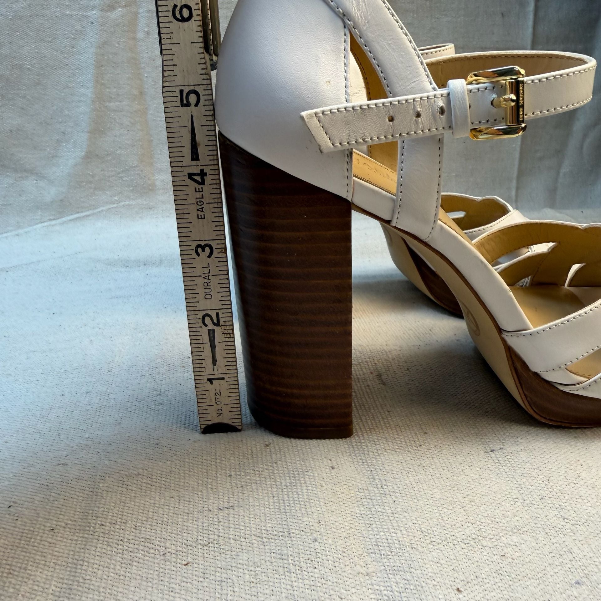 Michael Michael Kors Heels Size 7.5M White Leather Platform 5