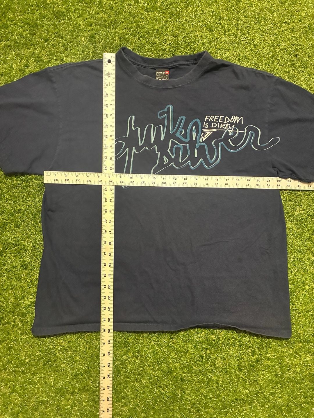 Y2K Quiksilver T-Shirt XL Black Freedom Is Dirty Graphic 6