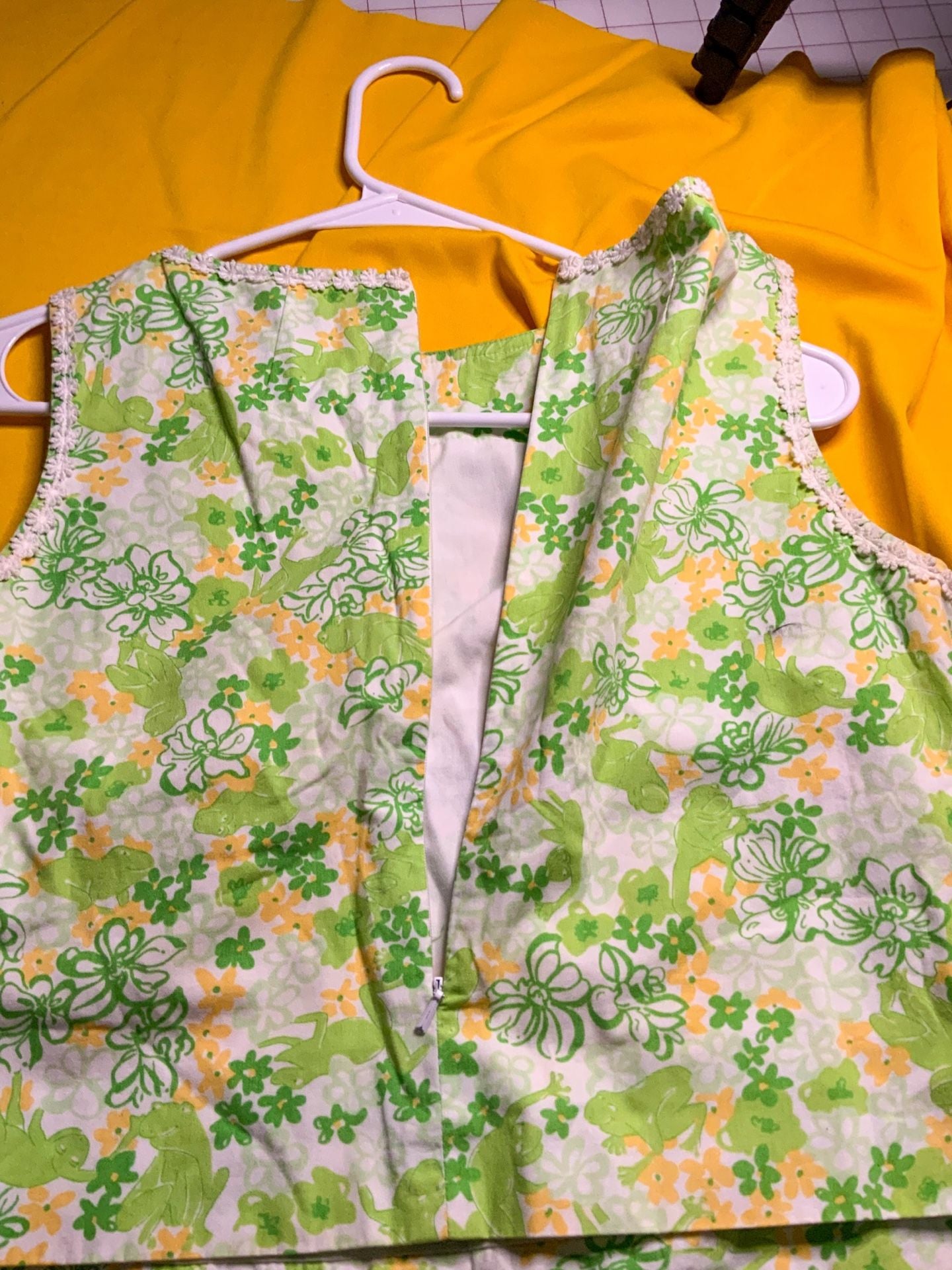 Lilly Pulitzer Floral Frog Tank Top Women’s Size 4 Green Yellow 7