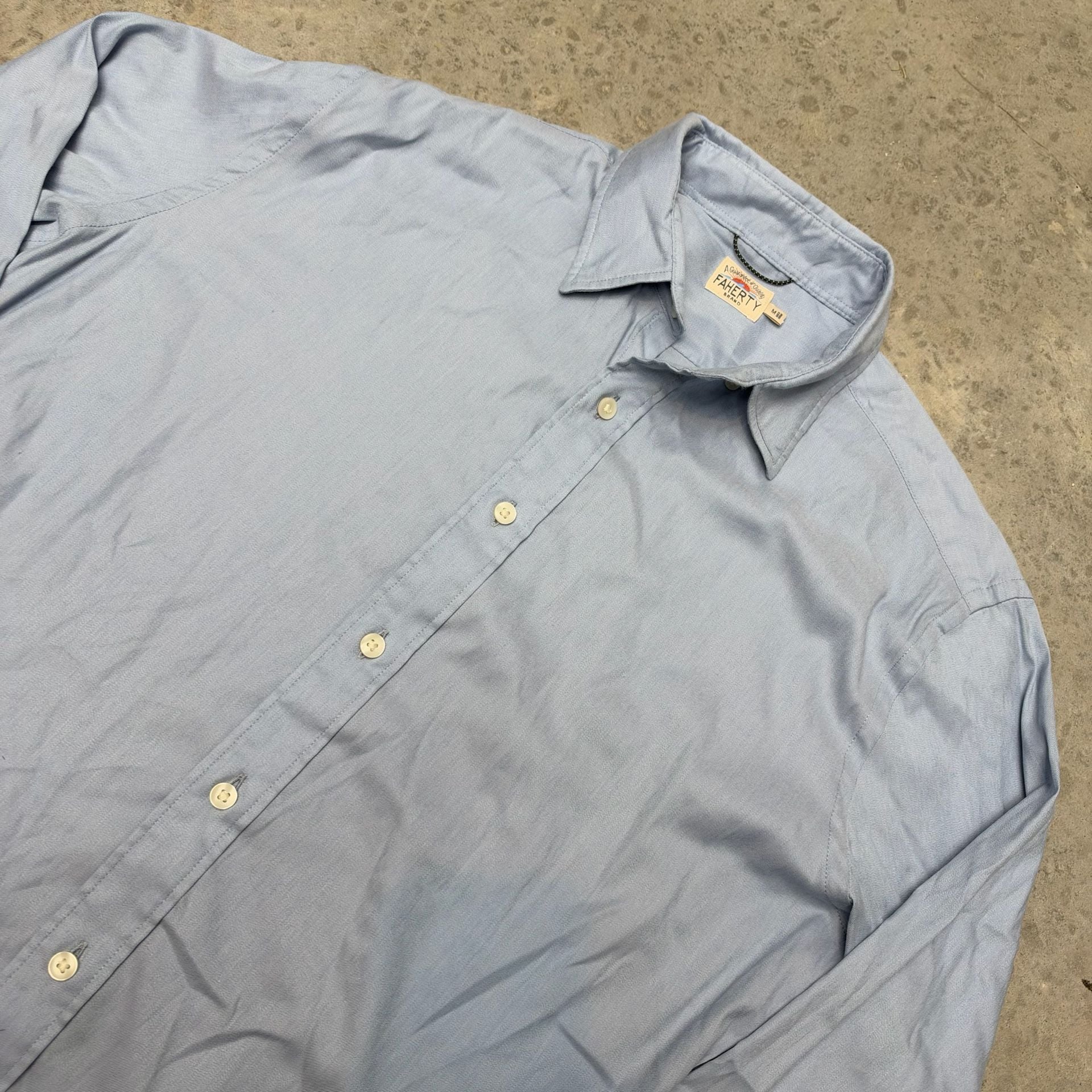 Men’s Faherty Long Sleeve Button Up Shirt - Medium 2