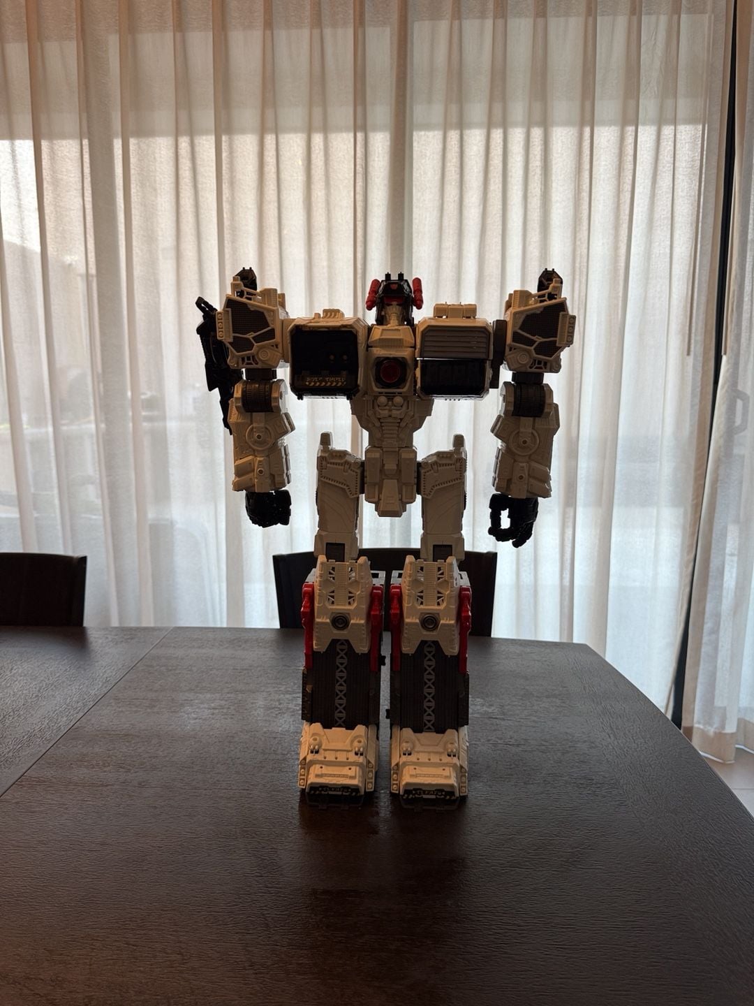 Hasbro Transformers Generations Siege Omega Supreme Action Figure rare 1