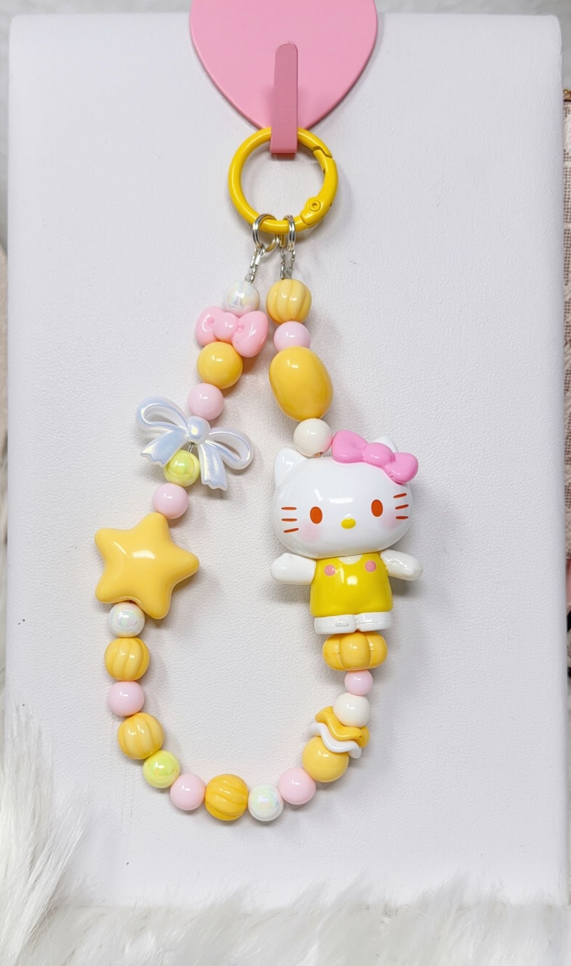 6 pieces handmade beaded Hello Kitty charm 4
