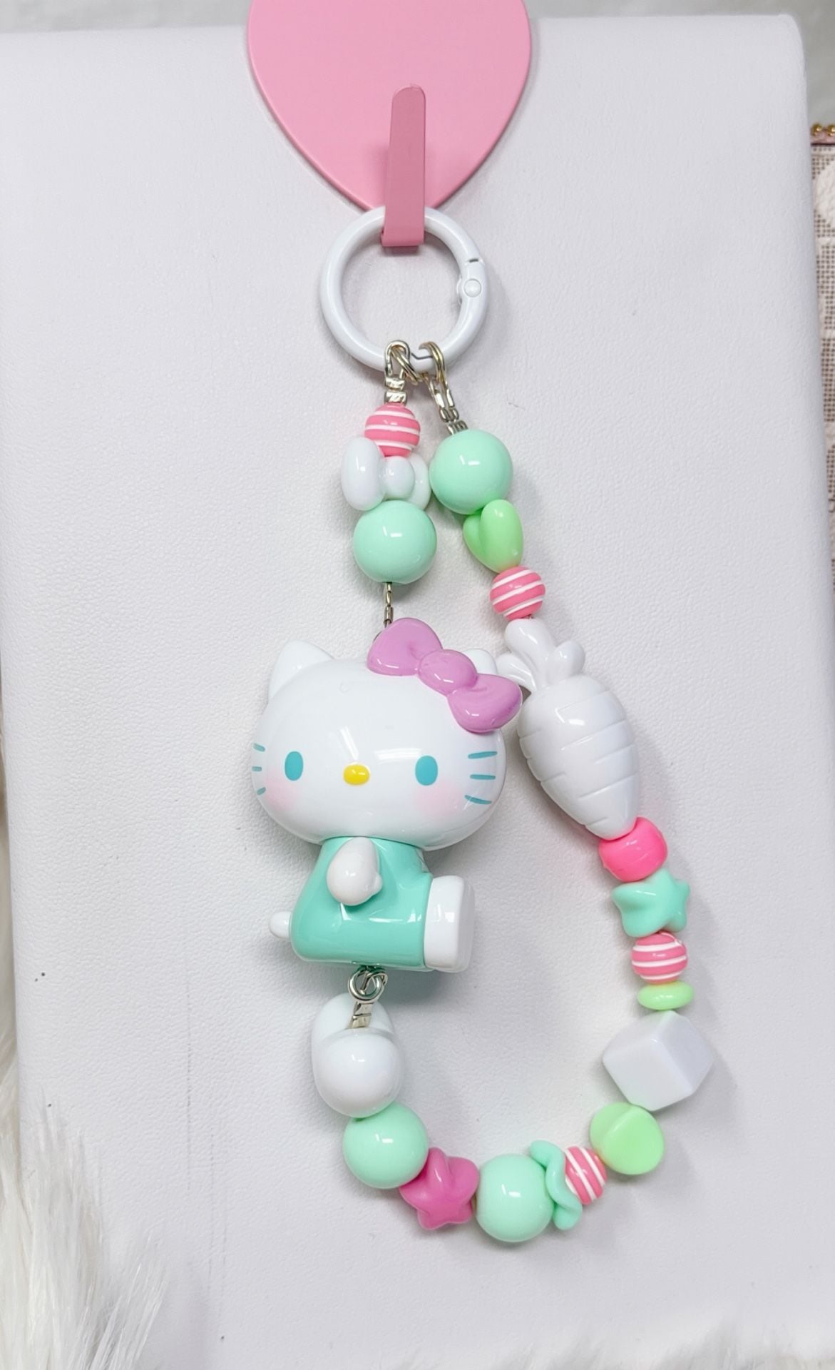 6 pieces handmade beaded Hello Kitty charm 7